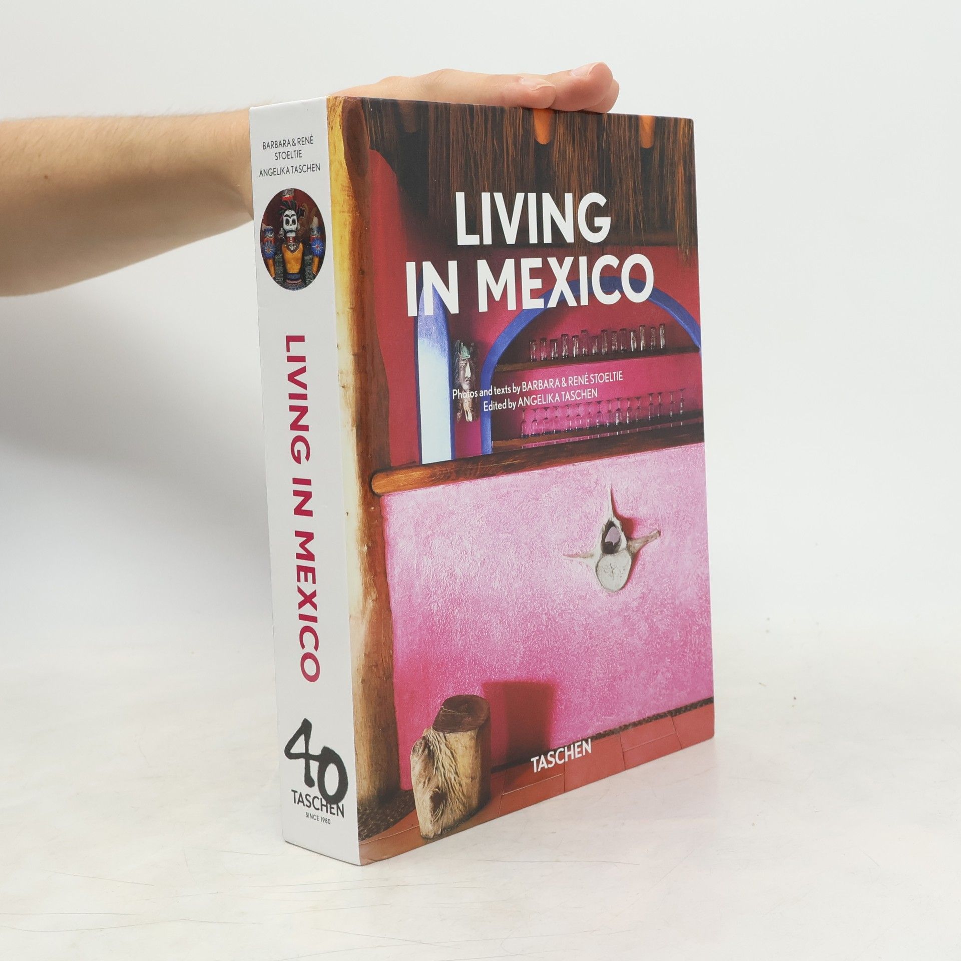 Barbara Stoeltie Living in Mexico. 40th Ed.