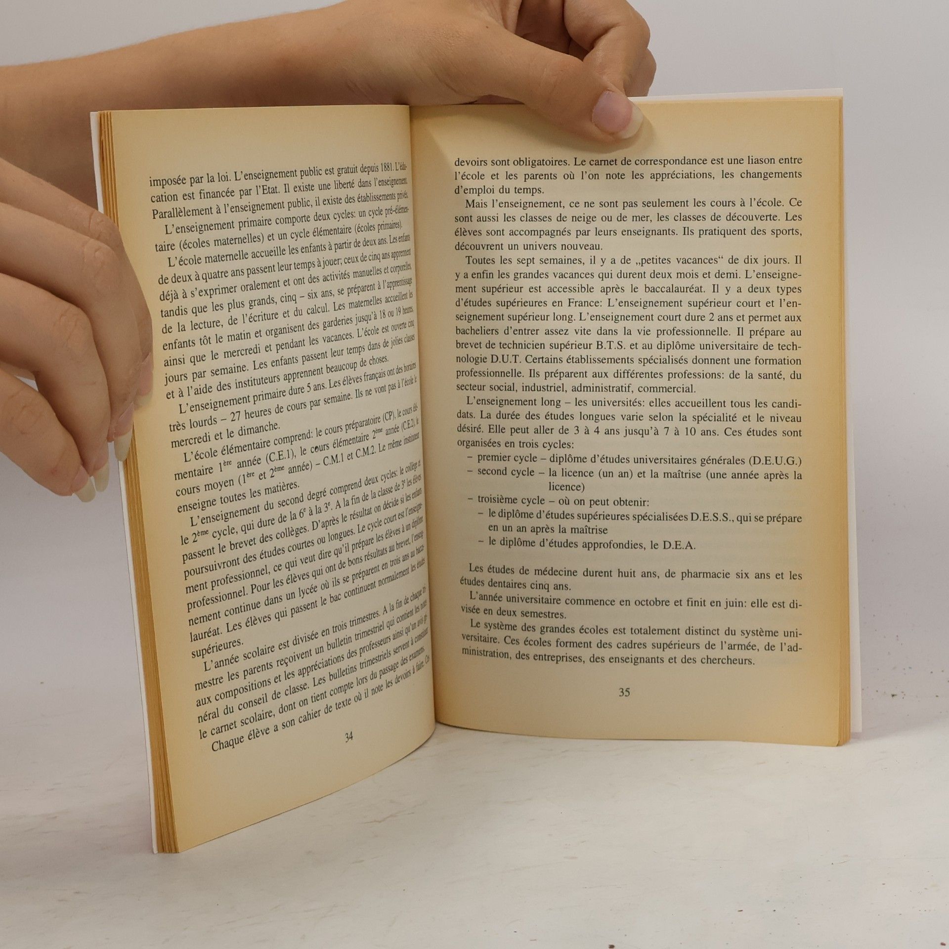 Irena Svobodová Pomocný text k maturitě. Francouzština