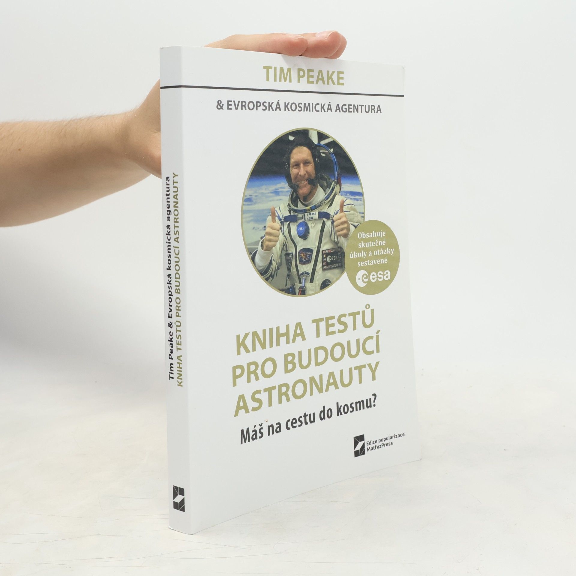 Kniha testů pro budoucí astronauty