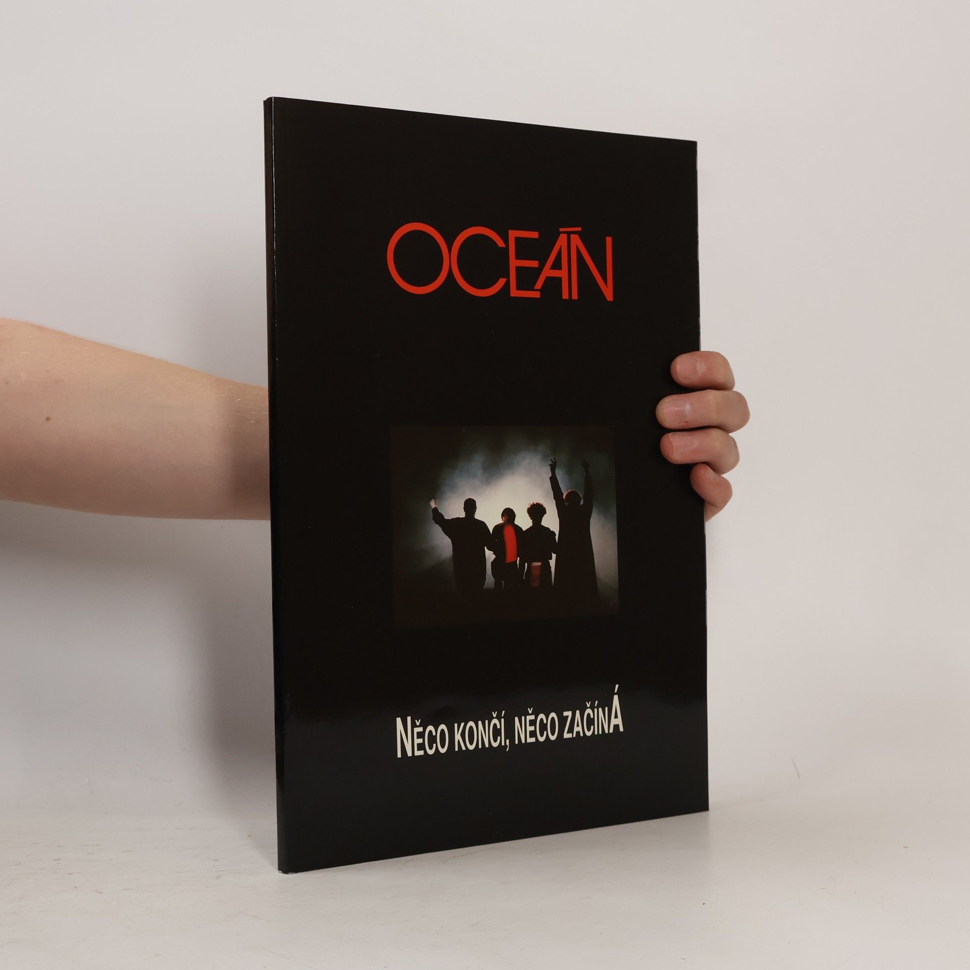 Pavel Kracík Oceán. Něco končí, něco začíná