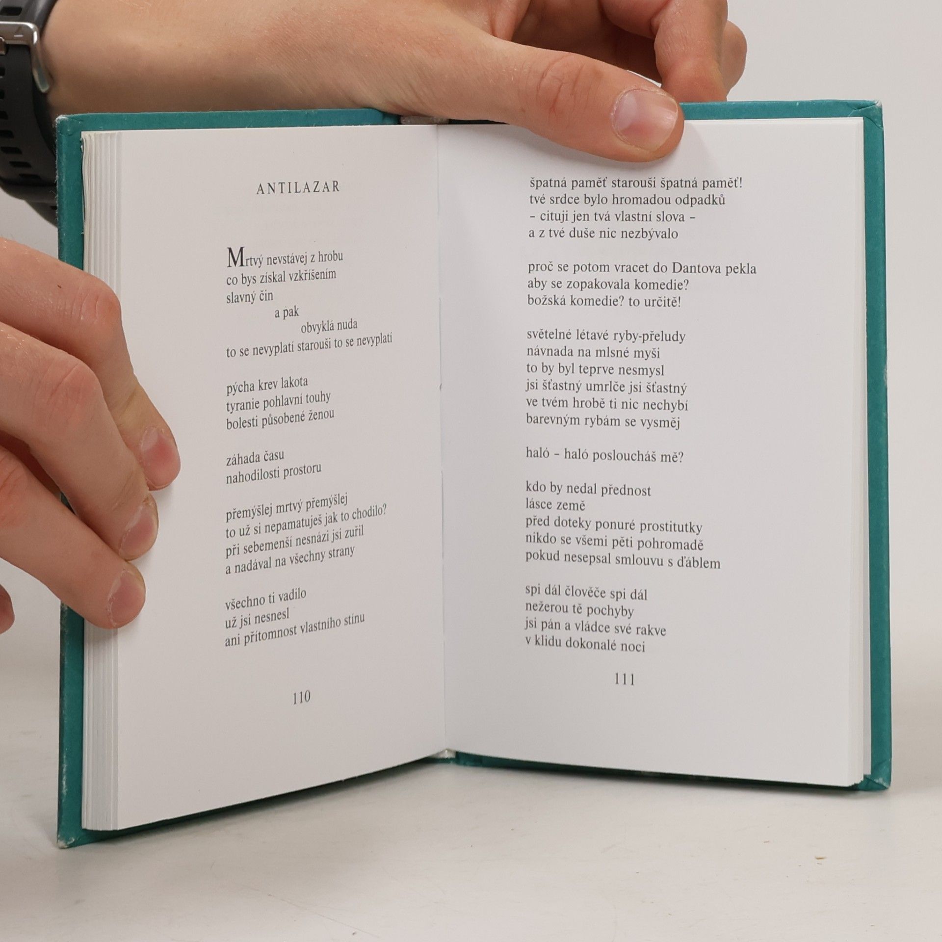 Nicanor Parra Básně proti plešatění