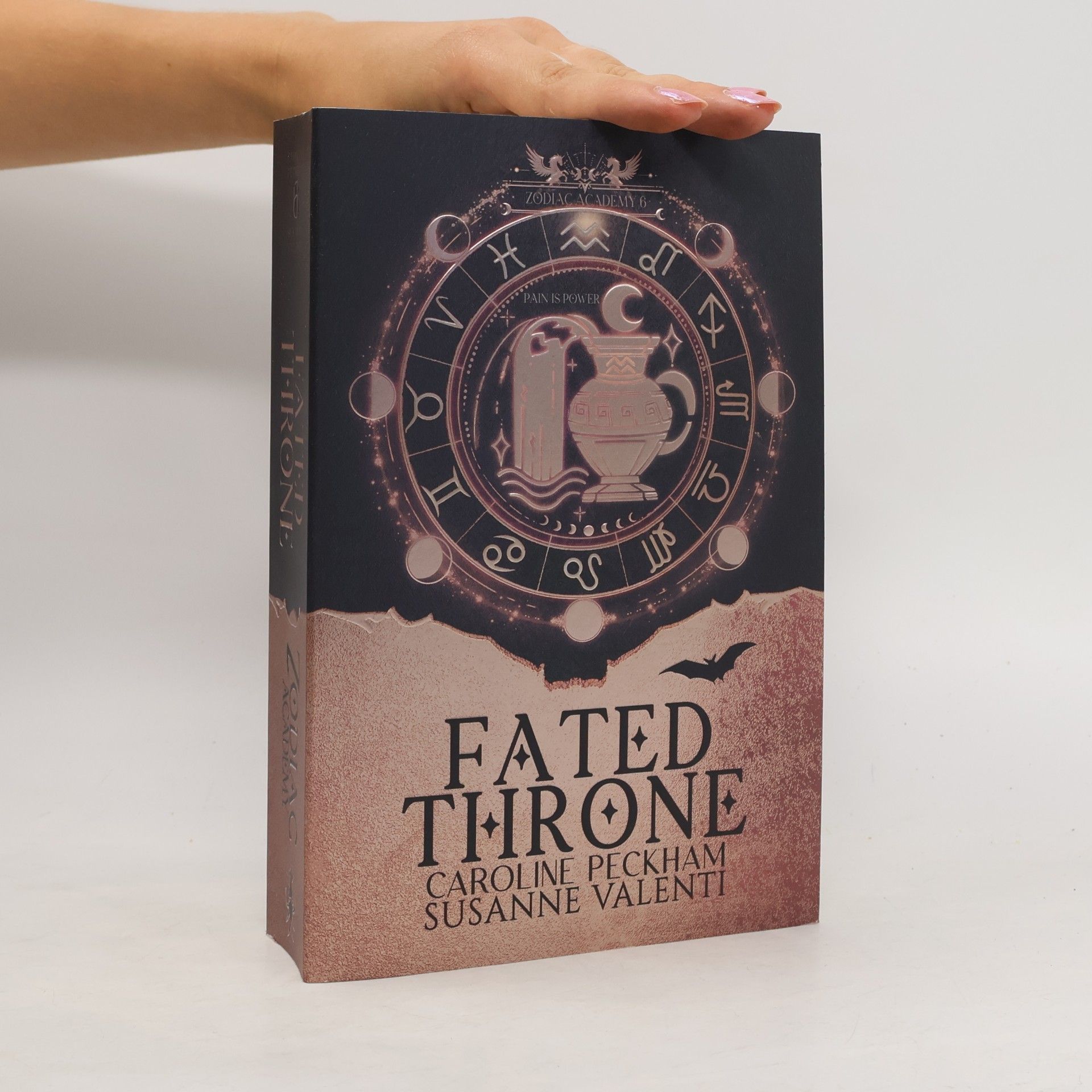 Caroline Peckham Zodiac Academy - 6: Fated Throne