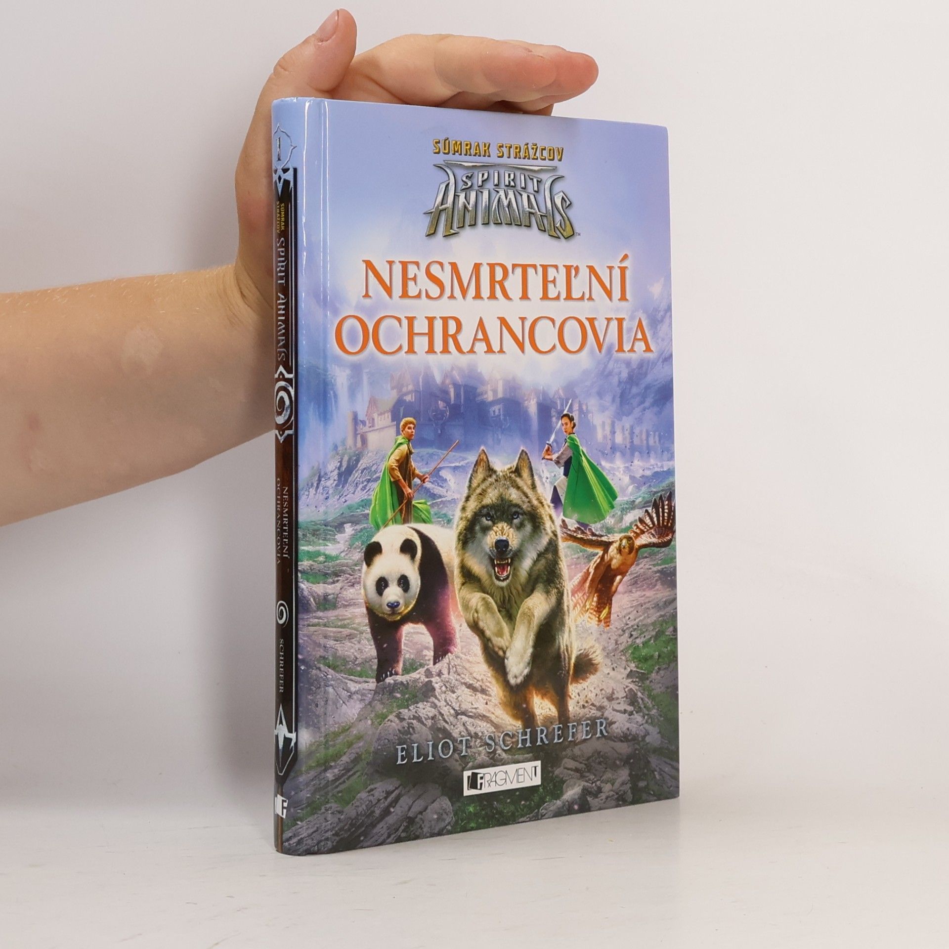 Eliot Schrefer Nesmrteľní ochrancovia