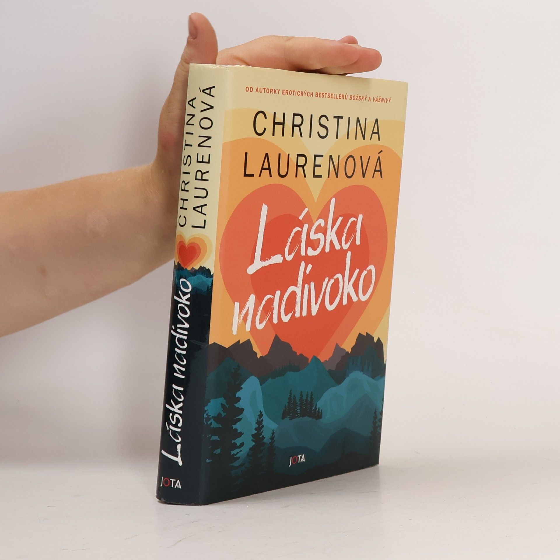 Christina Laurenová Láska nadivoko