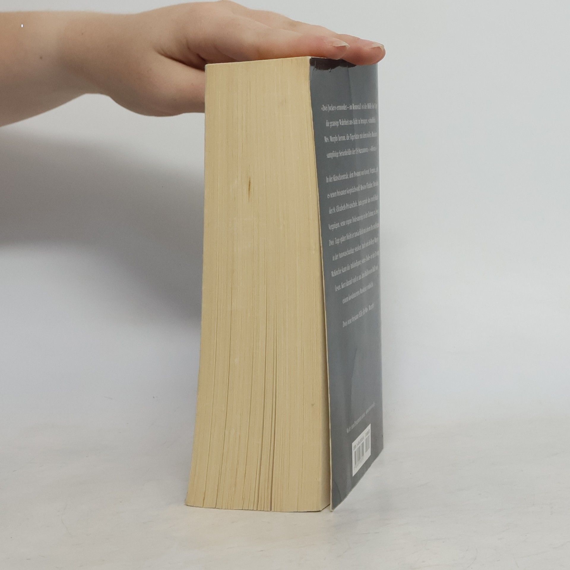 Rita Mae Brown Herz Dame sticht