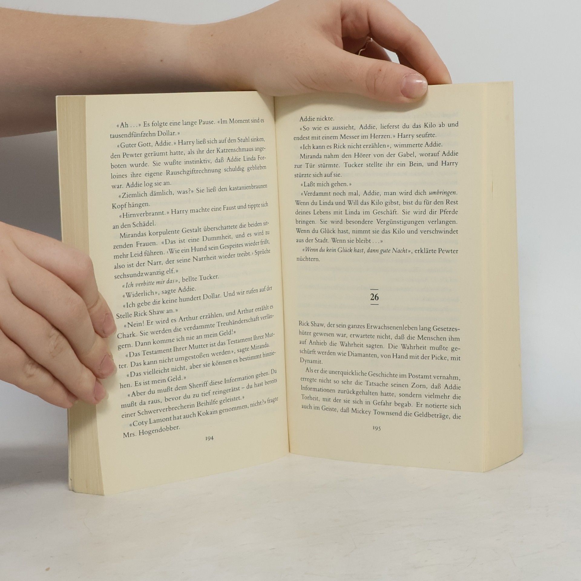 Rita Mae Brown Herz Dame sticht