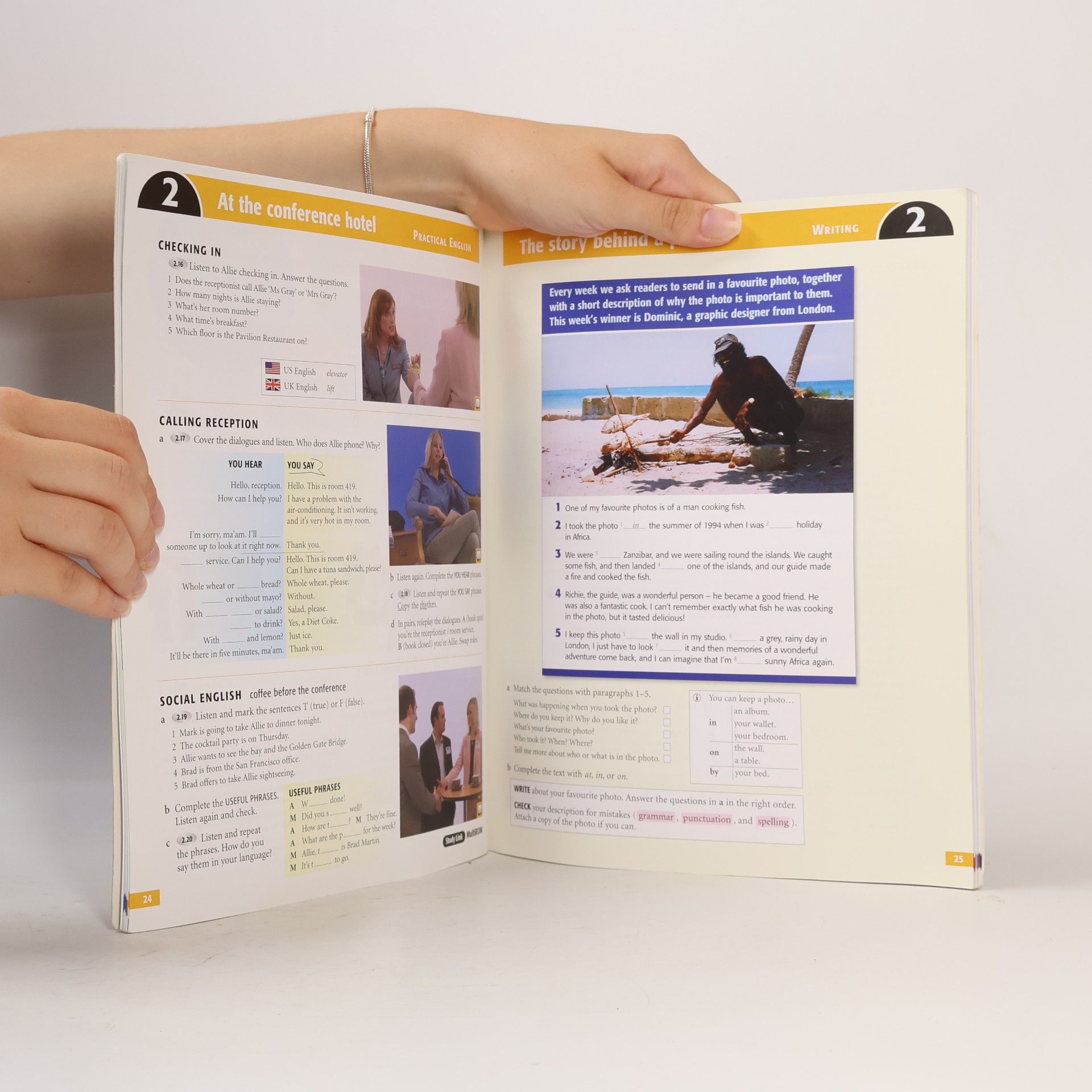 Paul Seligson New English file. Pre-intermediate Multipack A