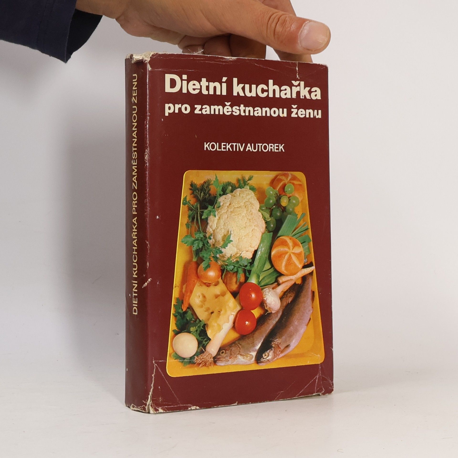 Autorenkollektiv Dietní kuchařka pro zaměstnanou ženu