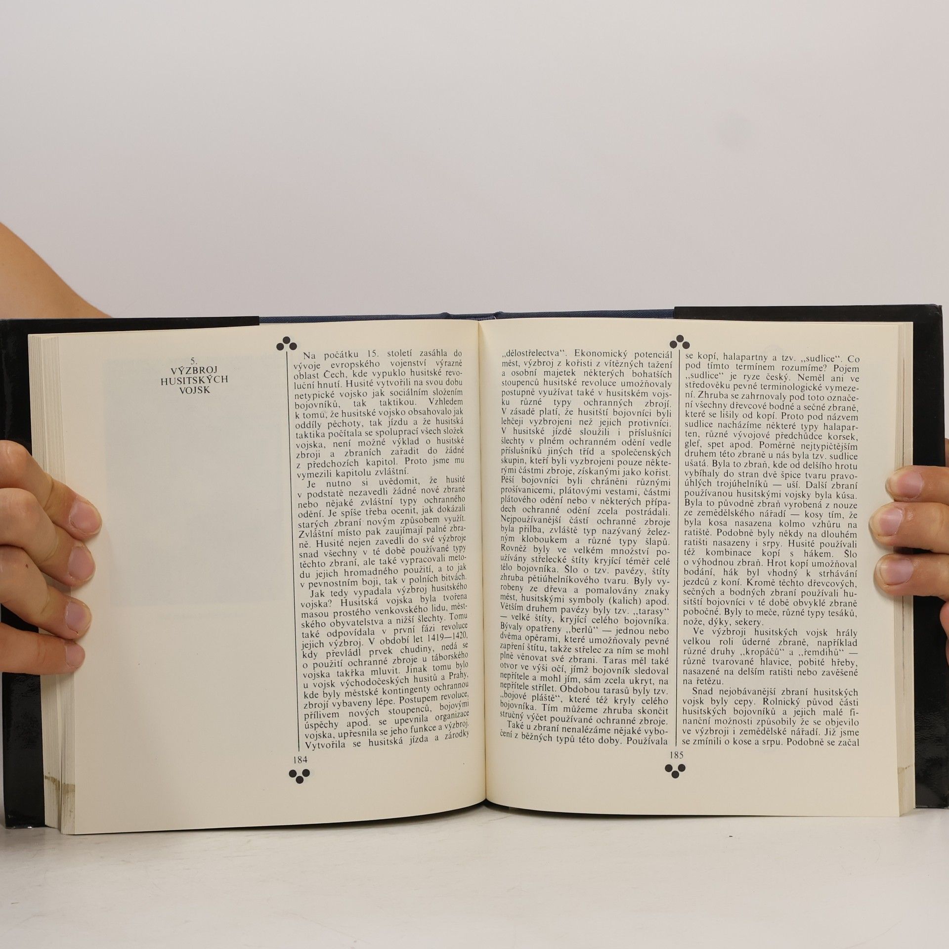 Petr Klučina Člověk, zbraň a zbroj v obraze doby. 5.-17. stol.