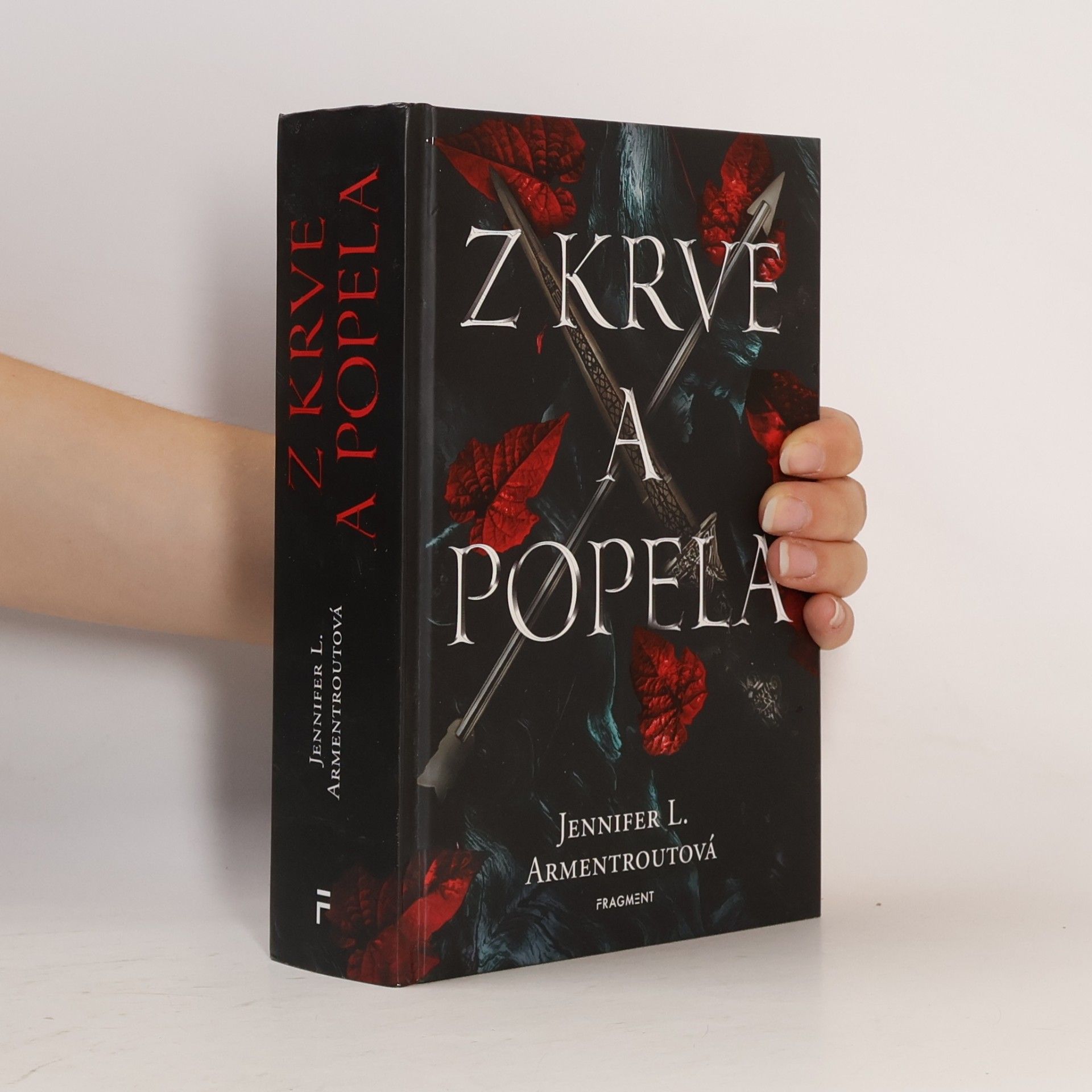 Jennifer Armentrout Z krve a popela