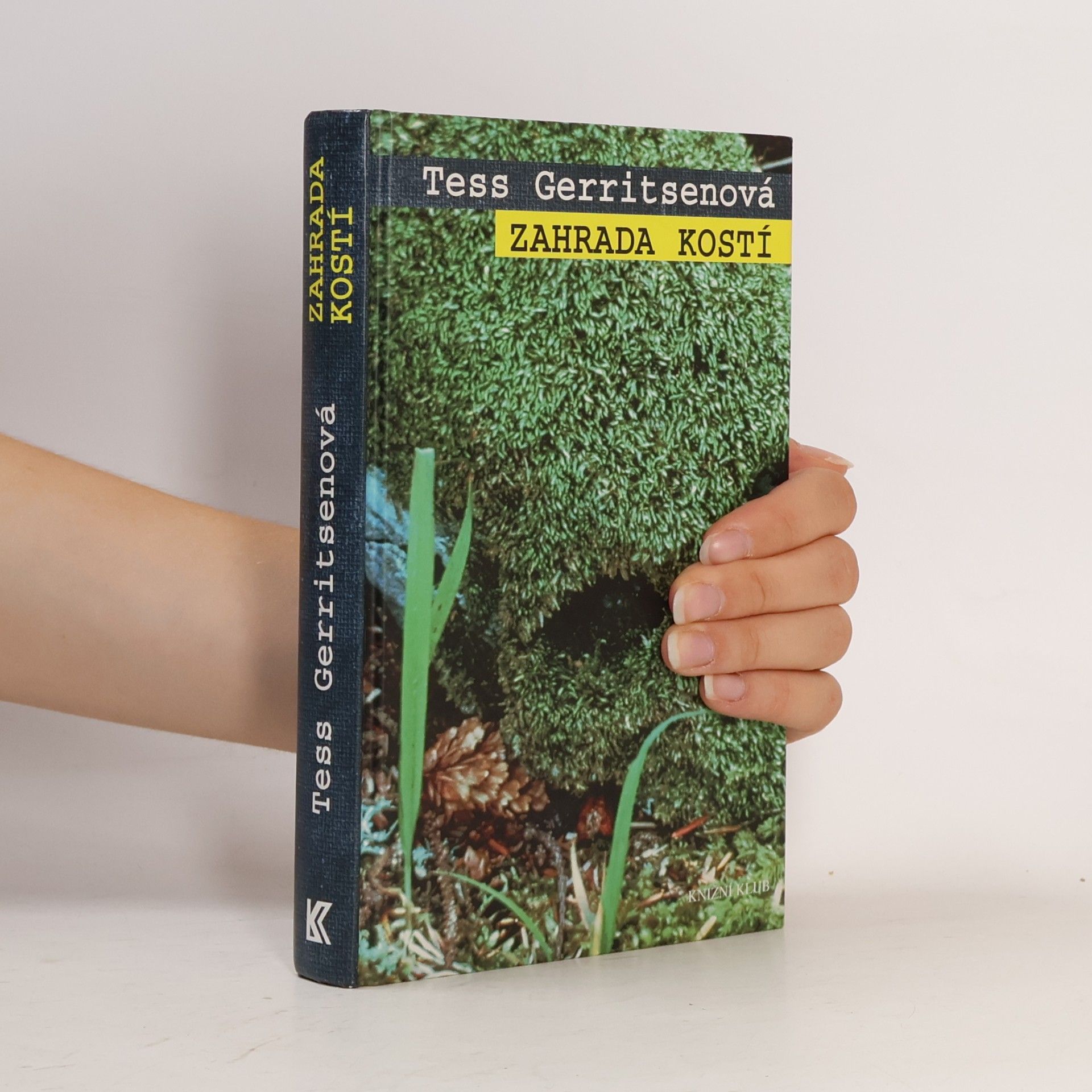 Tess Gerritsen Zahrada kostí