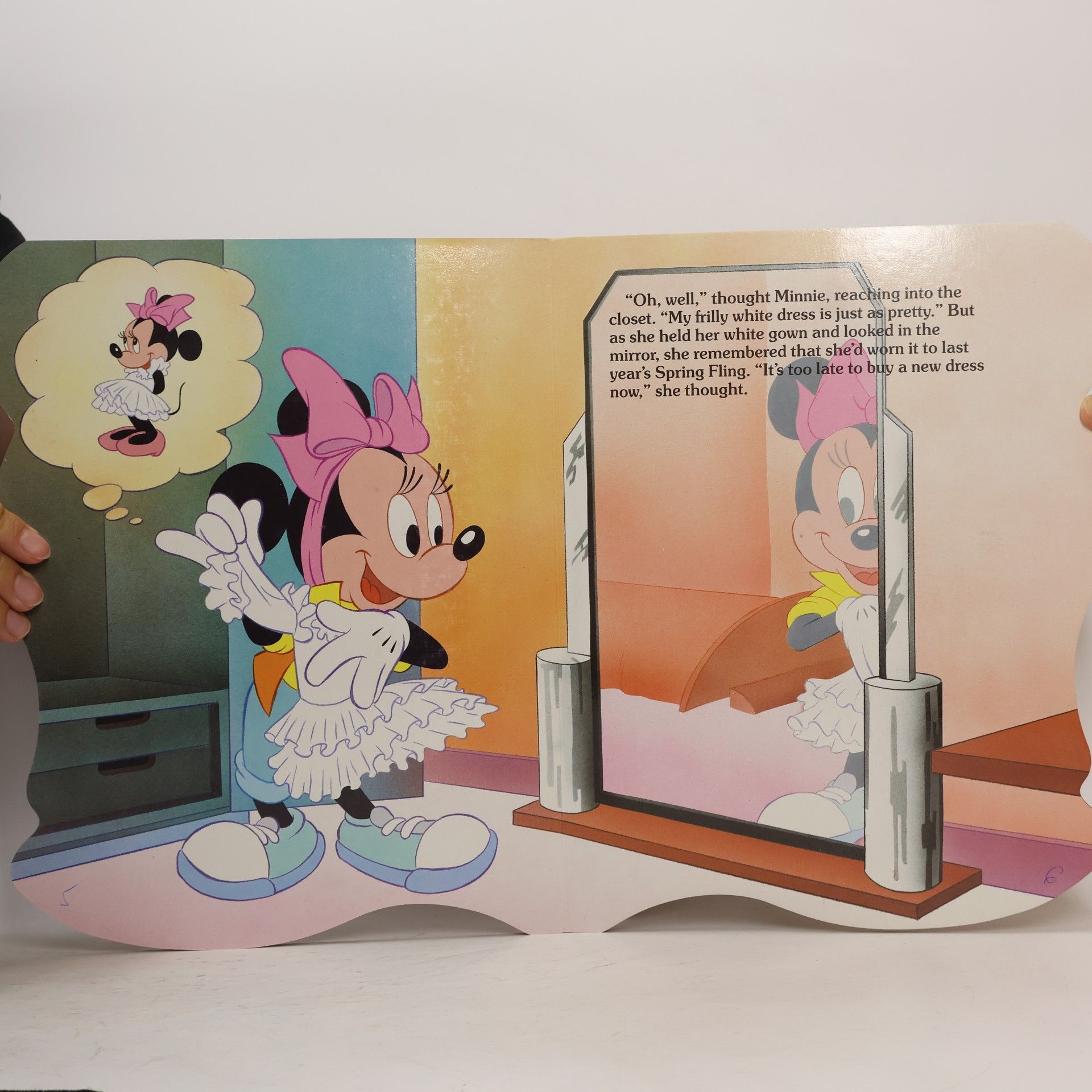Walt Disney Company Walt Disney: Minnie Steps Out