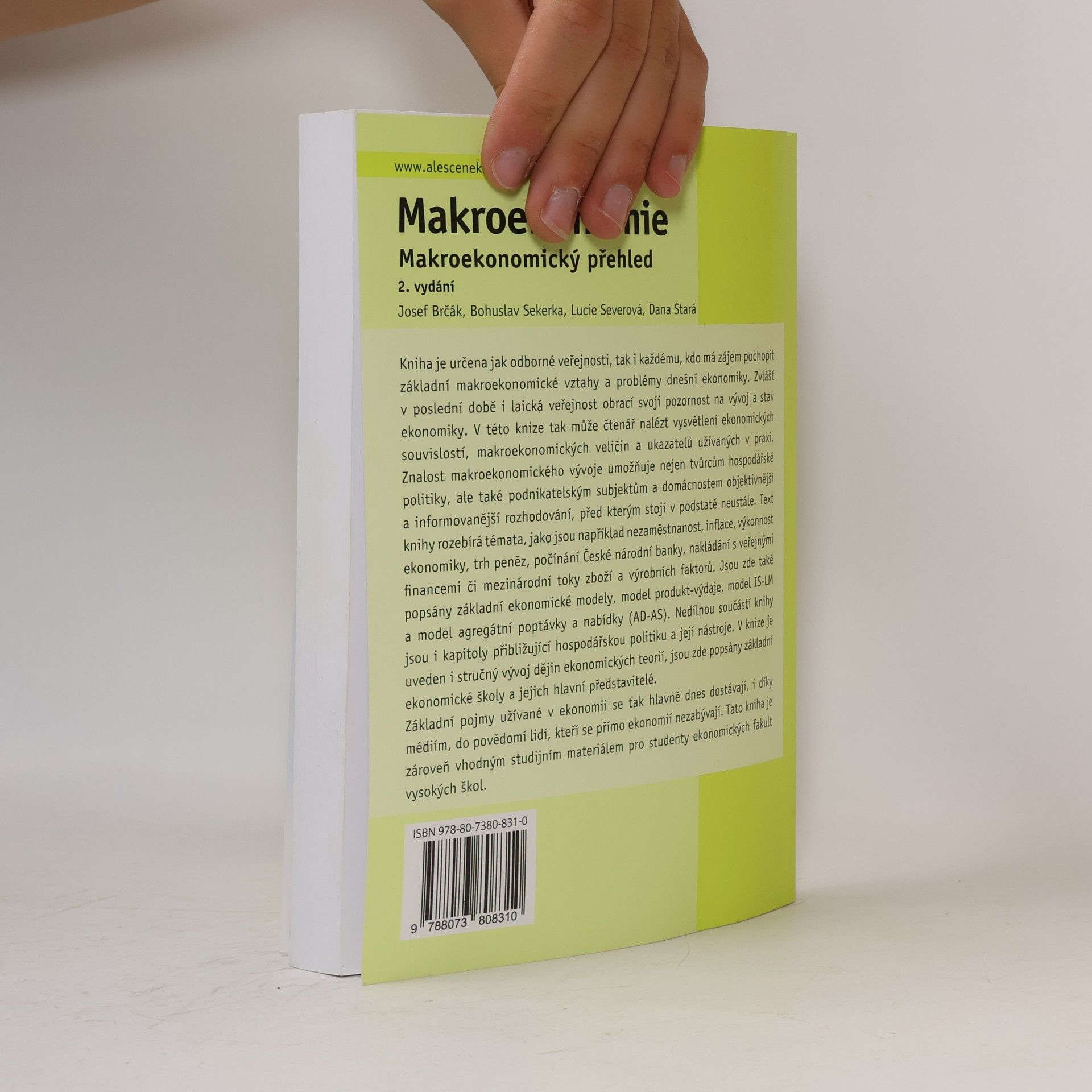 Josef Brčák Makroekonomie : makroekonomický přehled