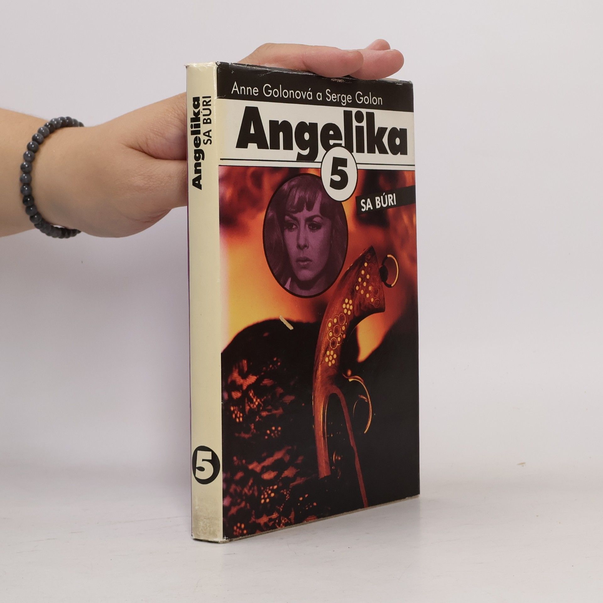 Anne Golon Angelika sa búri 5
