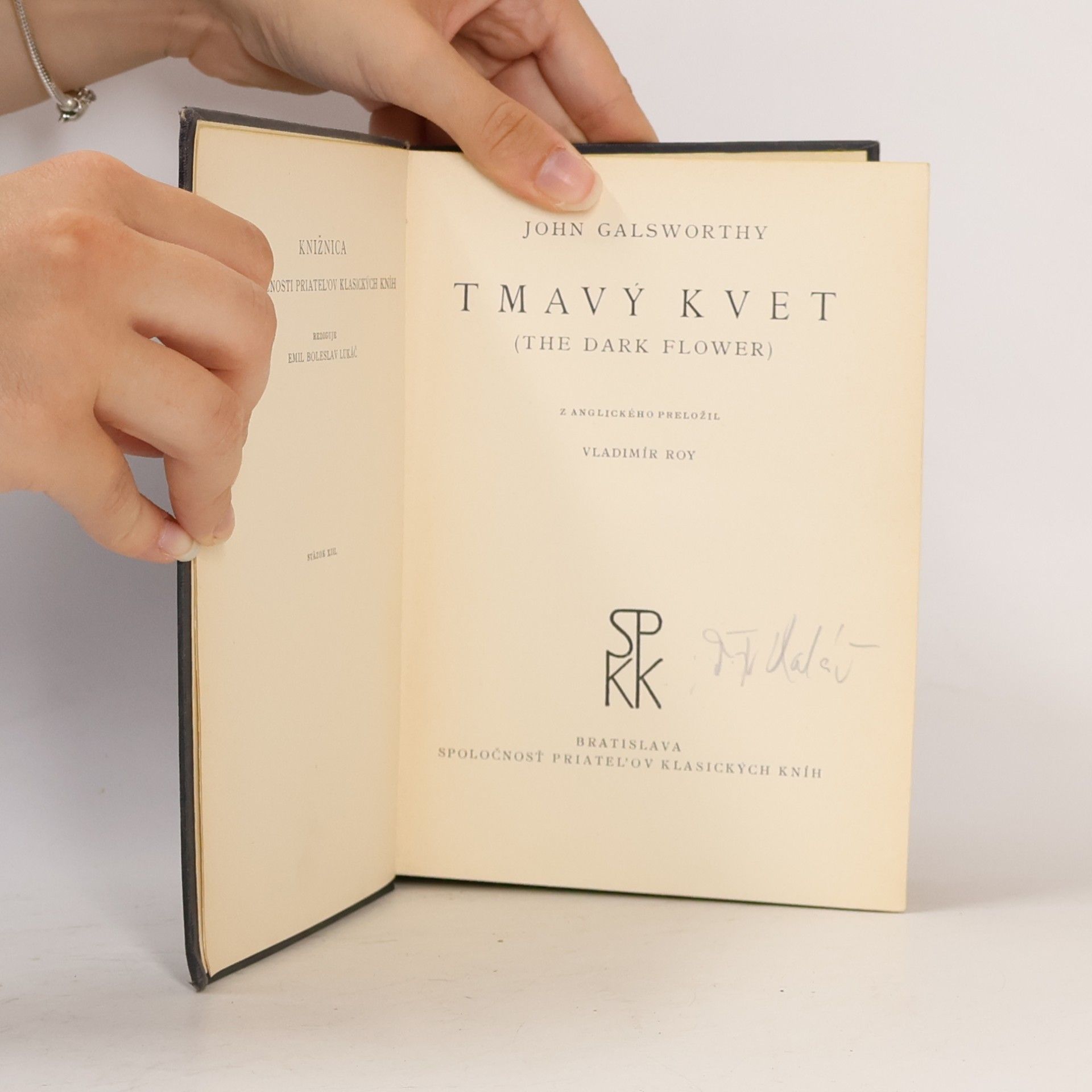 John Galsworthy Tmavý kvet