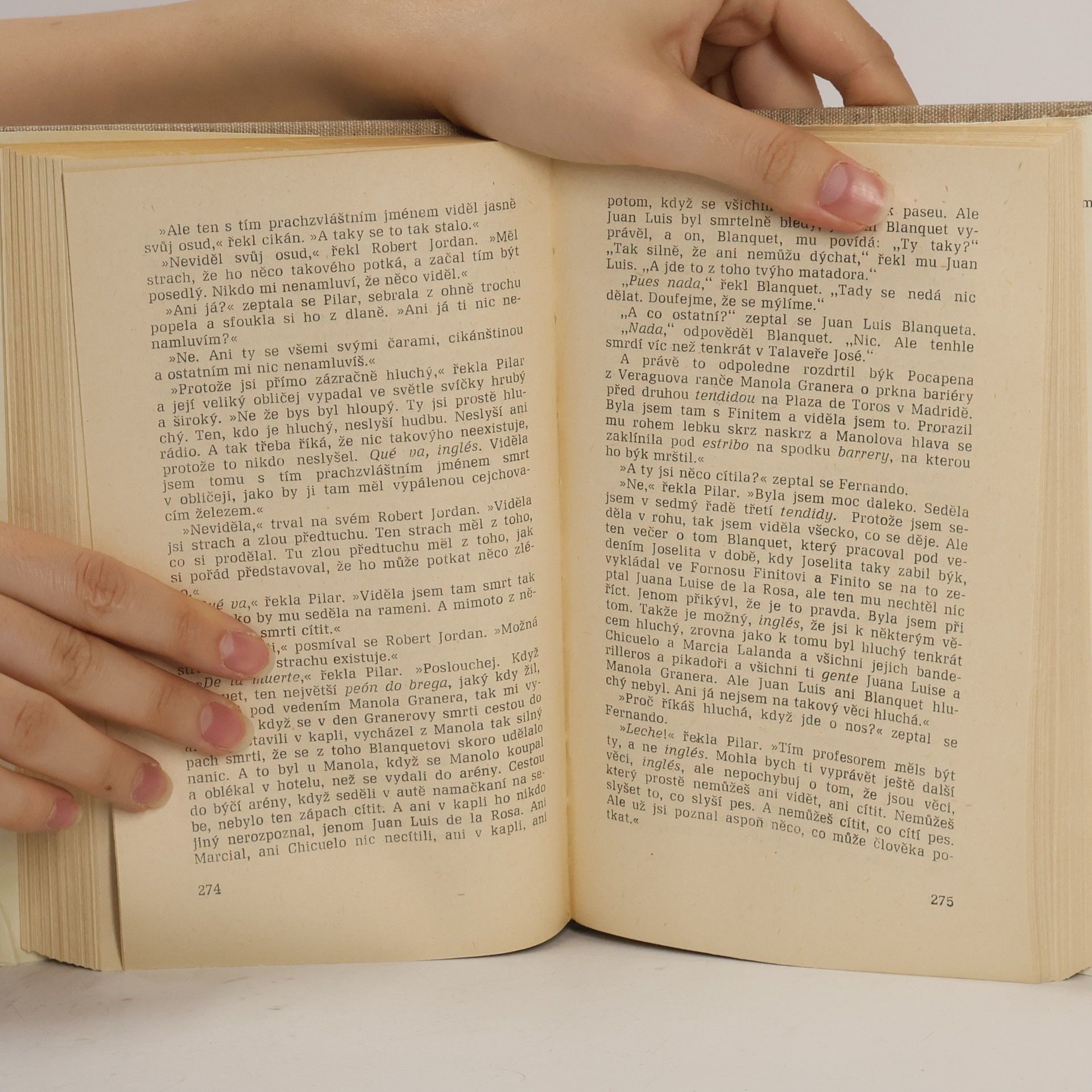 Ernest Hemingway Komu zvoní hrana