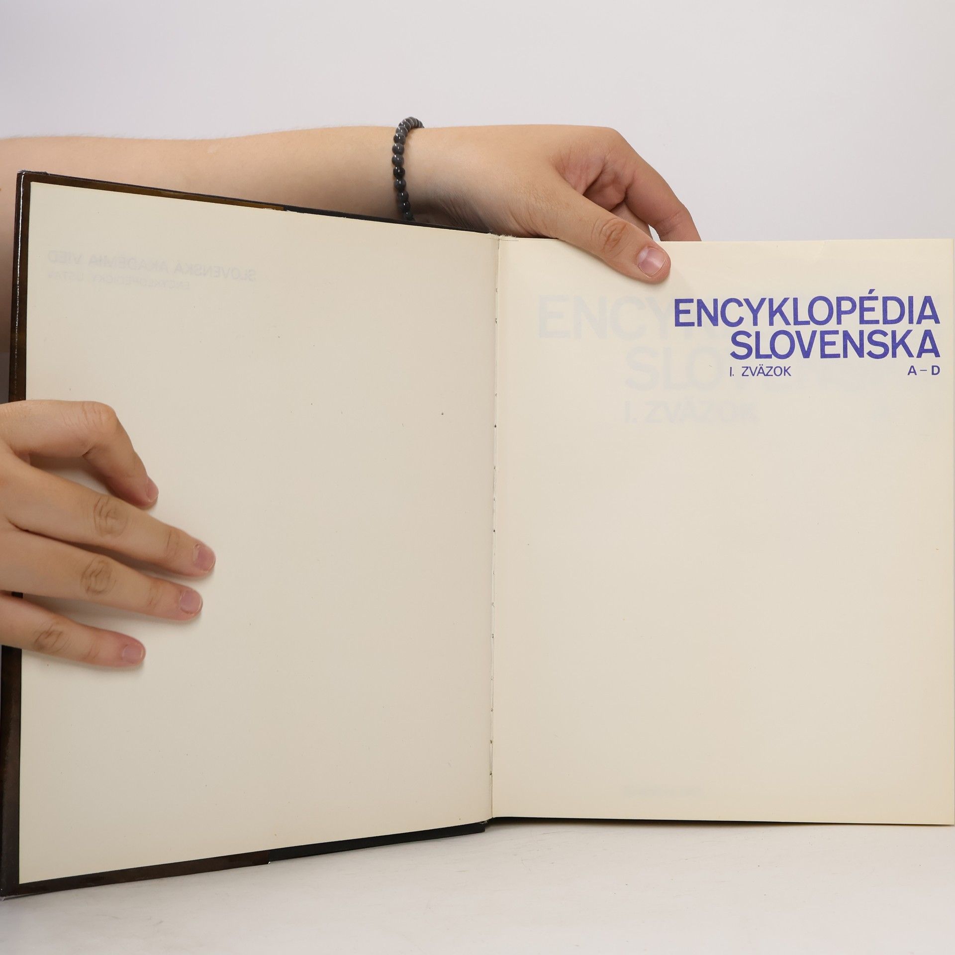Vladimír Hajko Encyklopédia Slovenska. 1. zväzok A - D