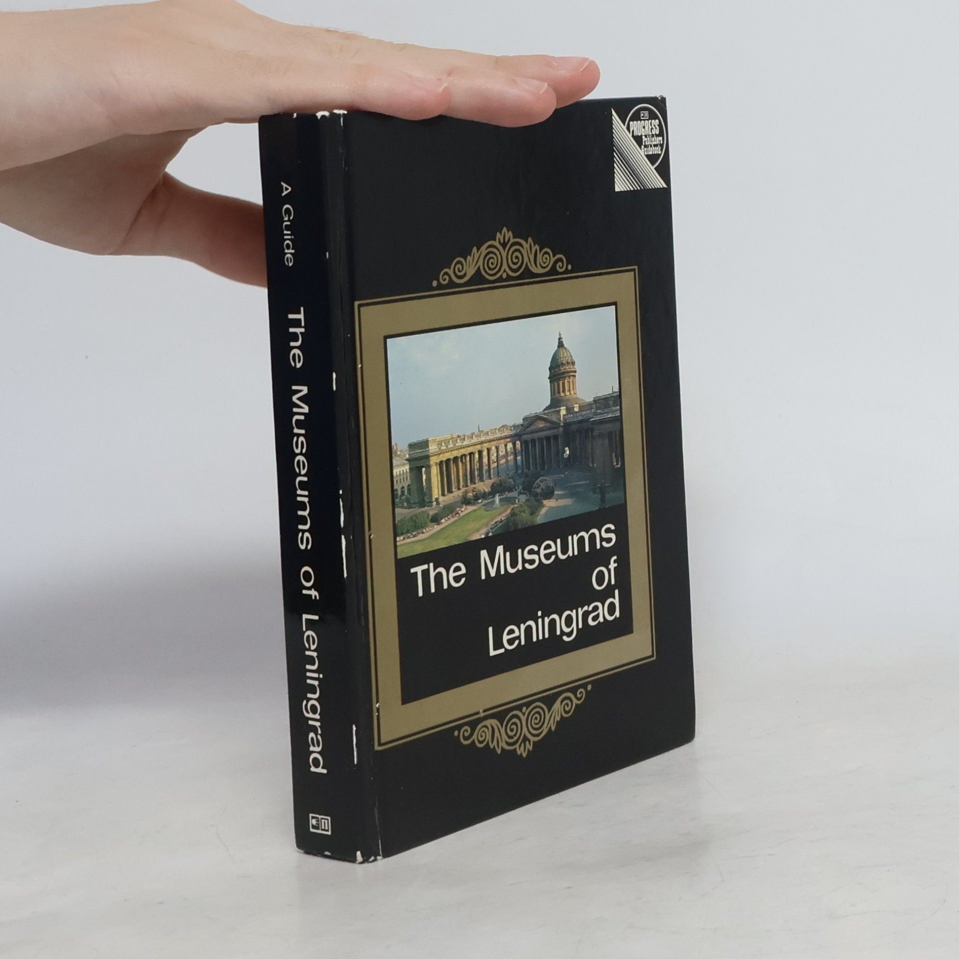 Viktor Jefimovič Muštukov The Museums of Leningrad