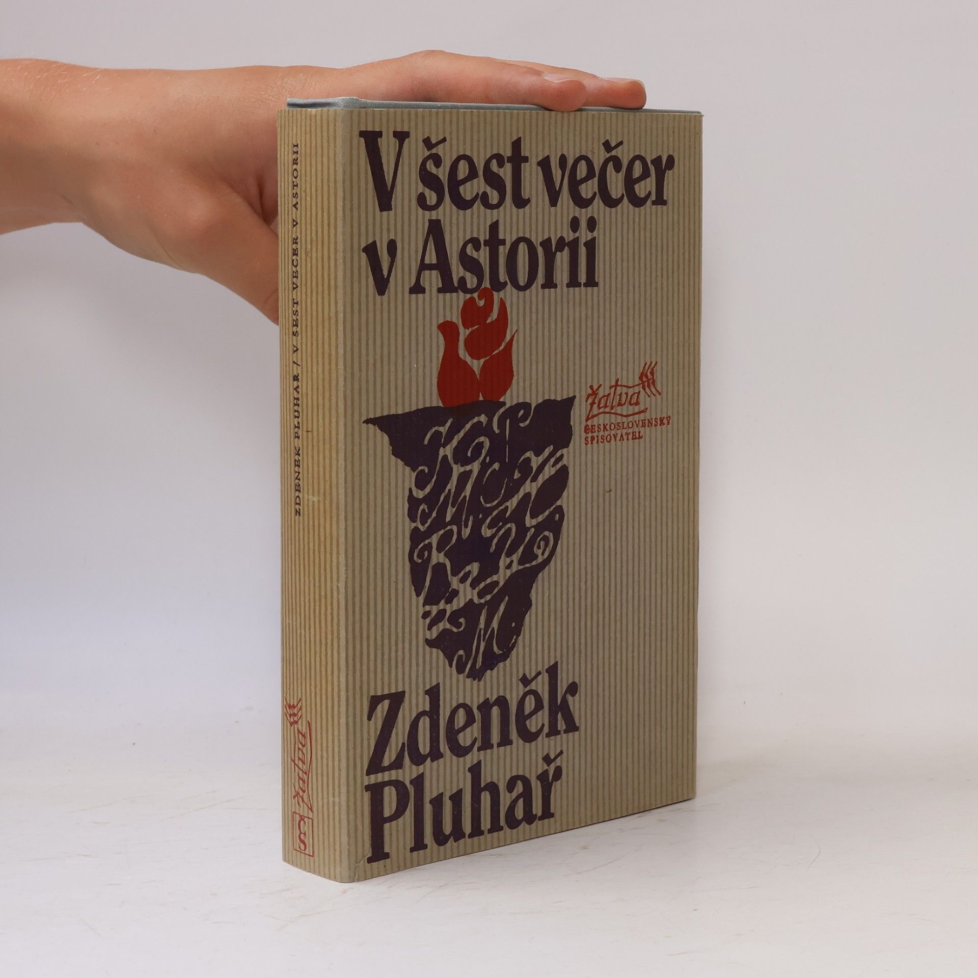 Zdeněk Pluhař V šest večer v Astorii