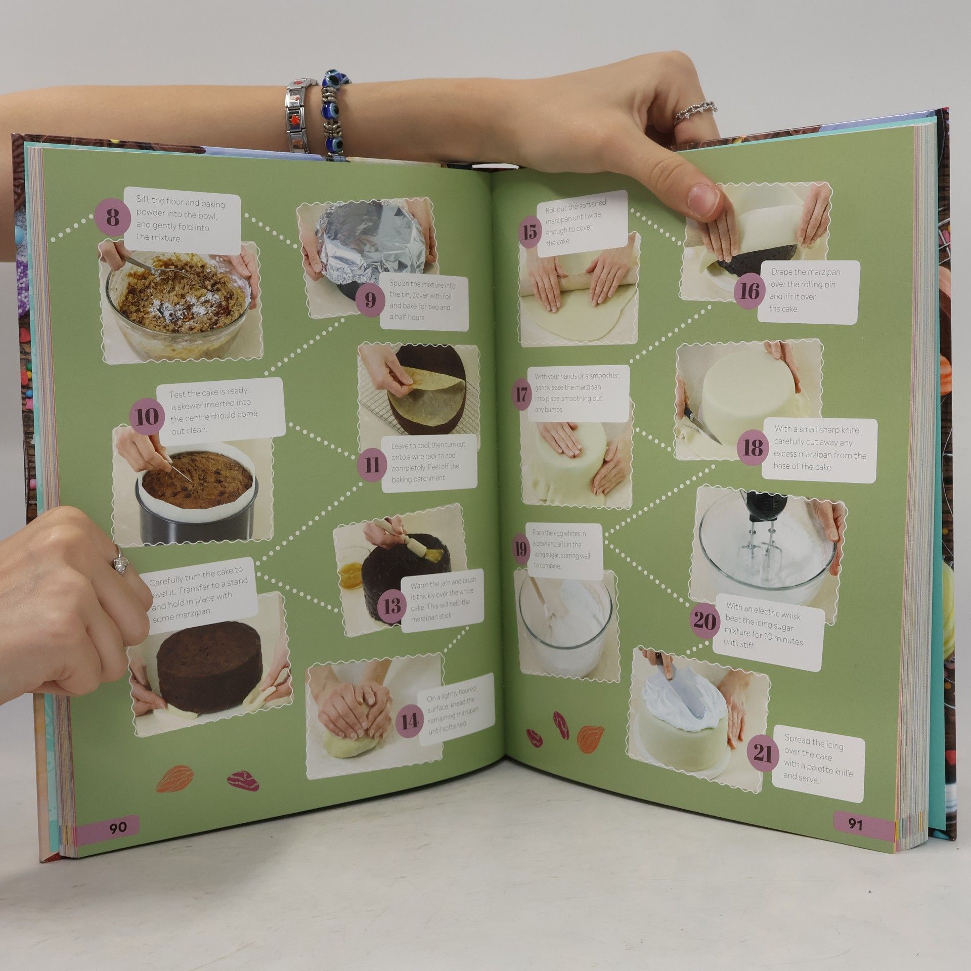 Dorling Kindersley Bake It