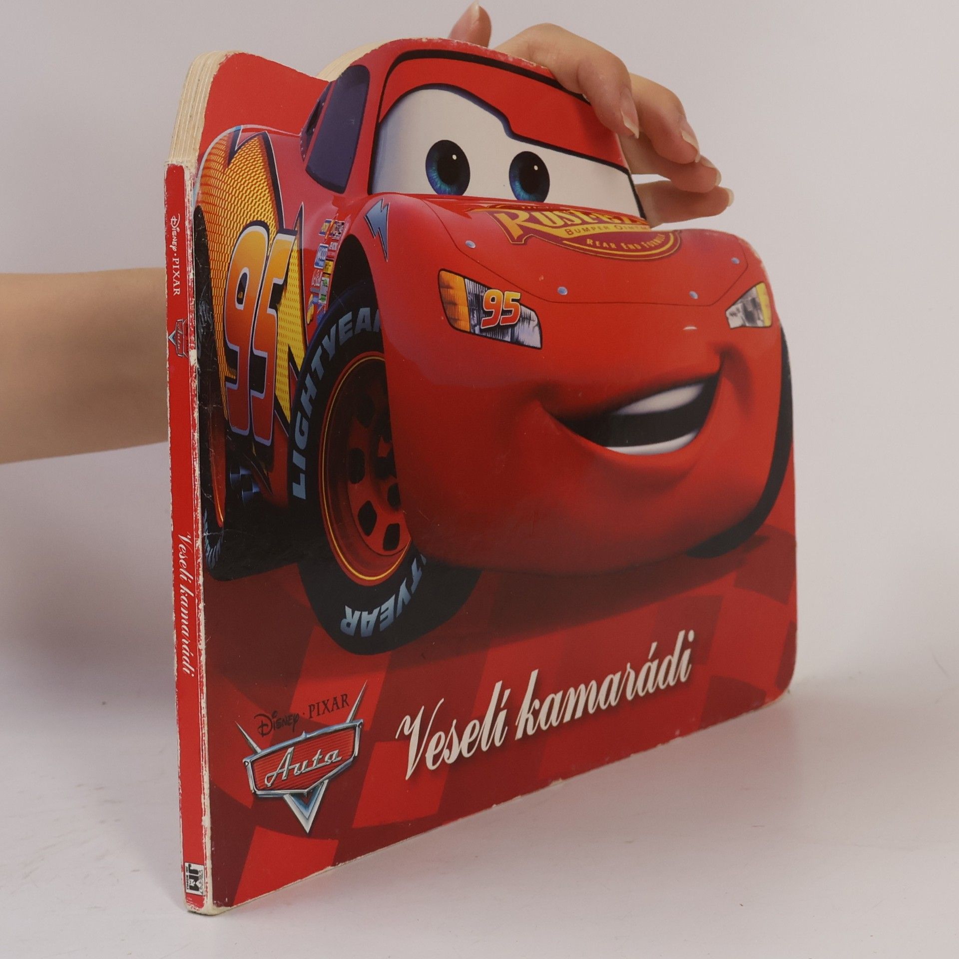 Collectif d'auteurs Veselí kamarádi. Auta