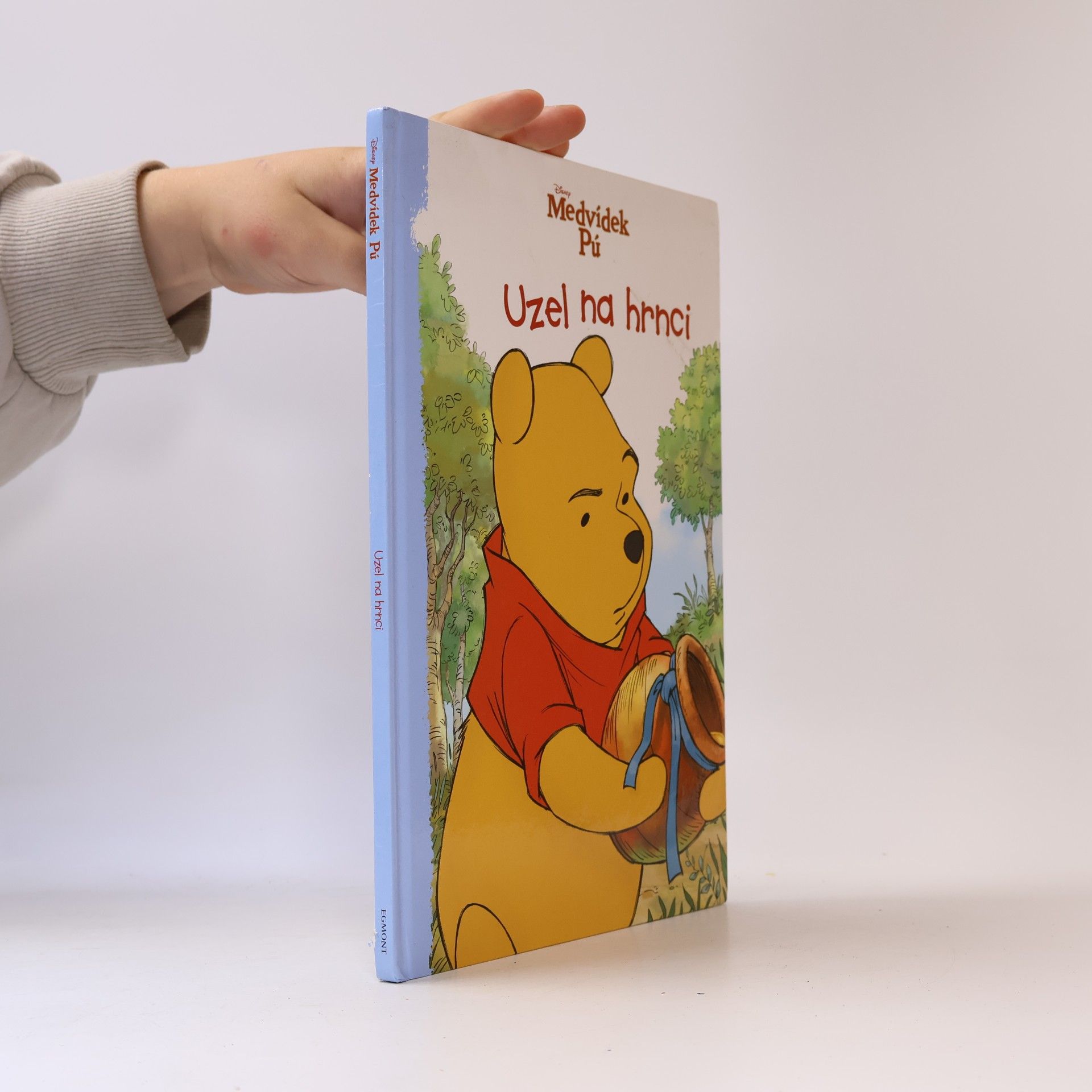 Thea Feldman Uzel na hrnci. Medvídek Pú