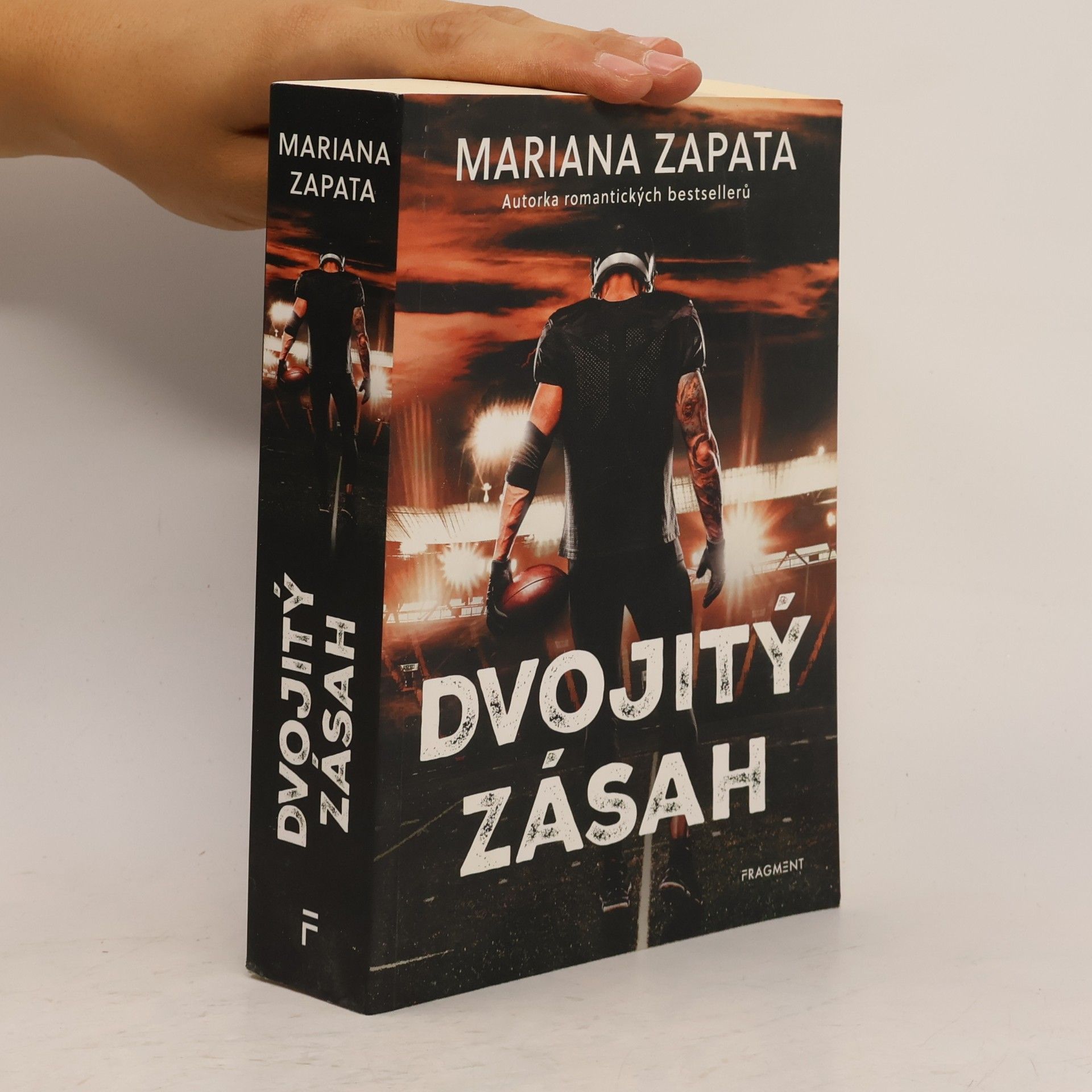 Mariana Zapata Dvojitý zásah