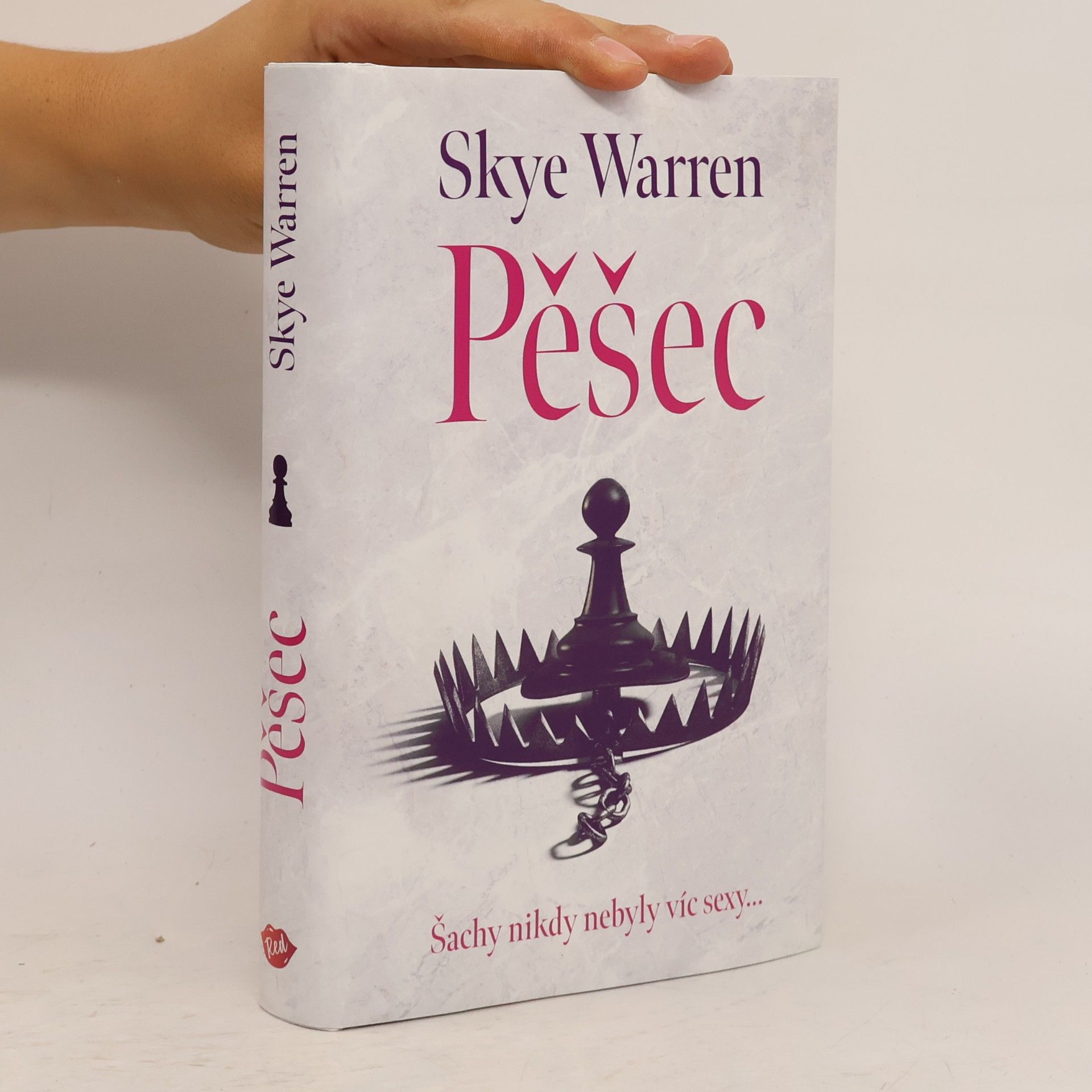 Skye Warren Pěšec