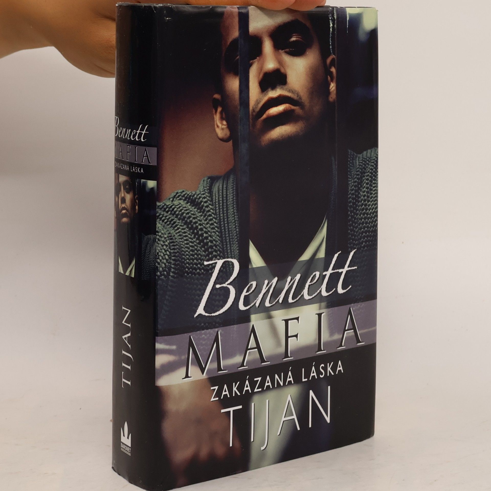 Tijan Bennett mafia : zakázaná láska