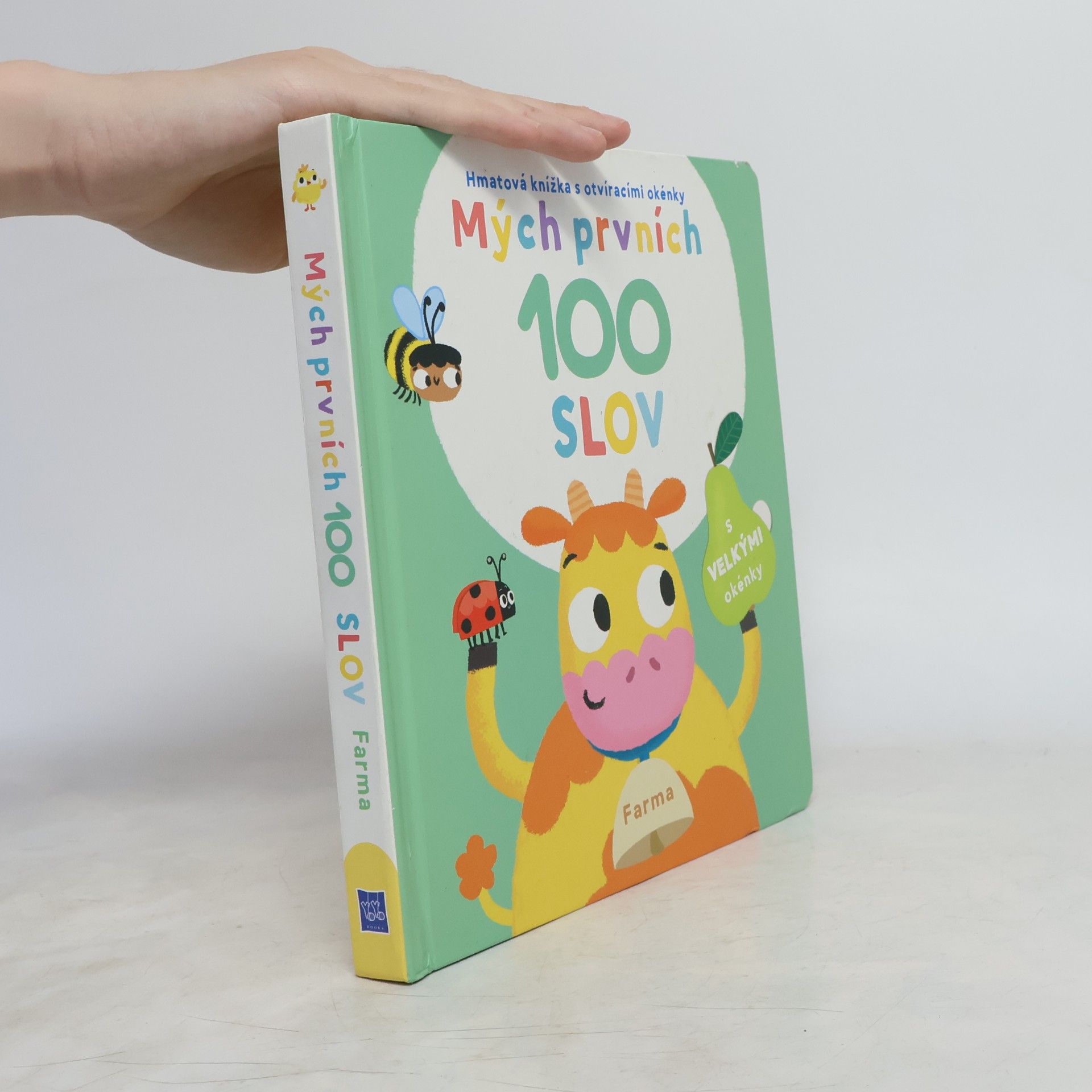 Evgenia Golubeva Mých prvních 100 slov : hmatová knížka s otvíracími okénky. Farma