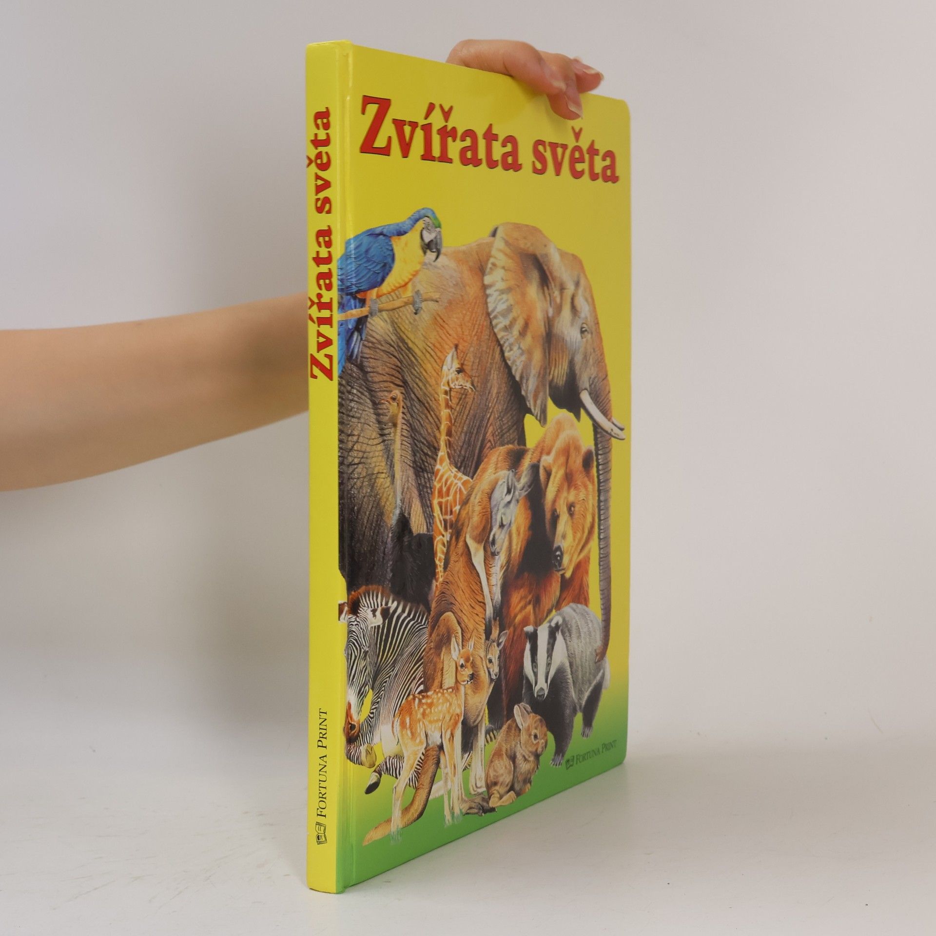 Autorenkollektiv Zvířata světa