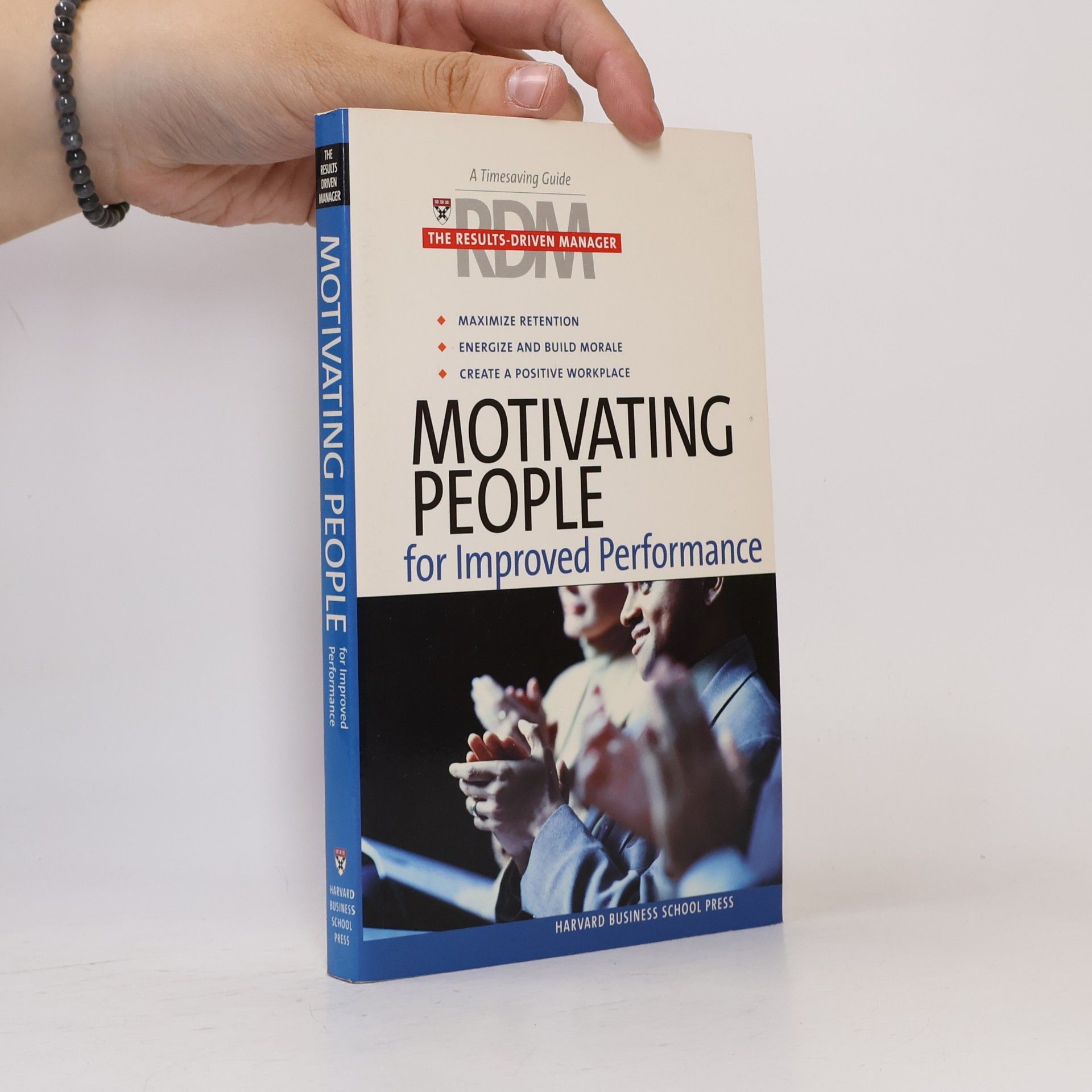 Kolektiv autorů Motivating People for Improved Performance