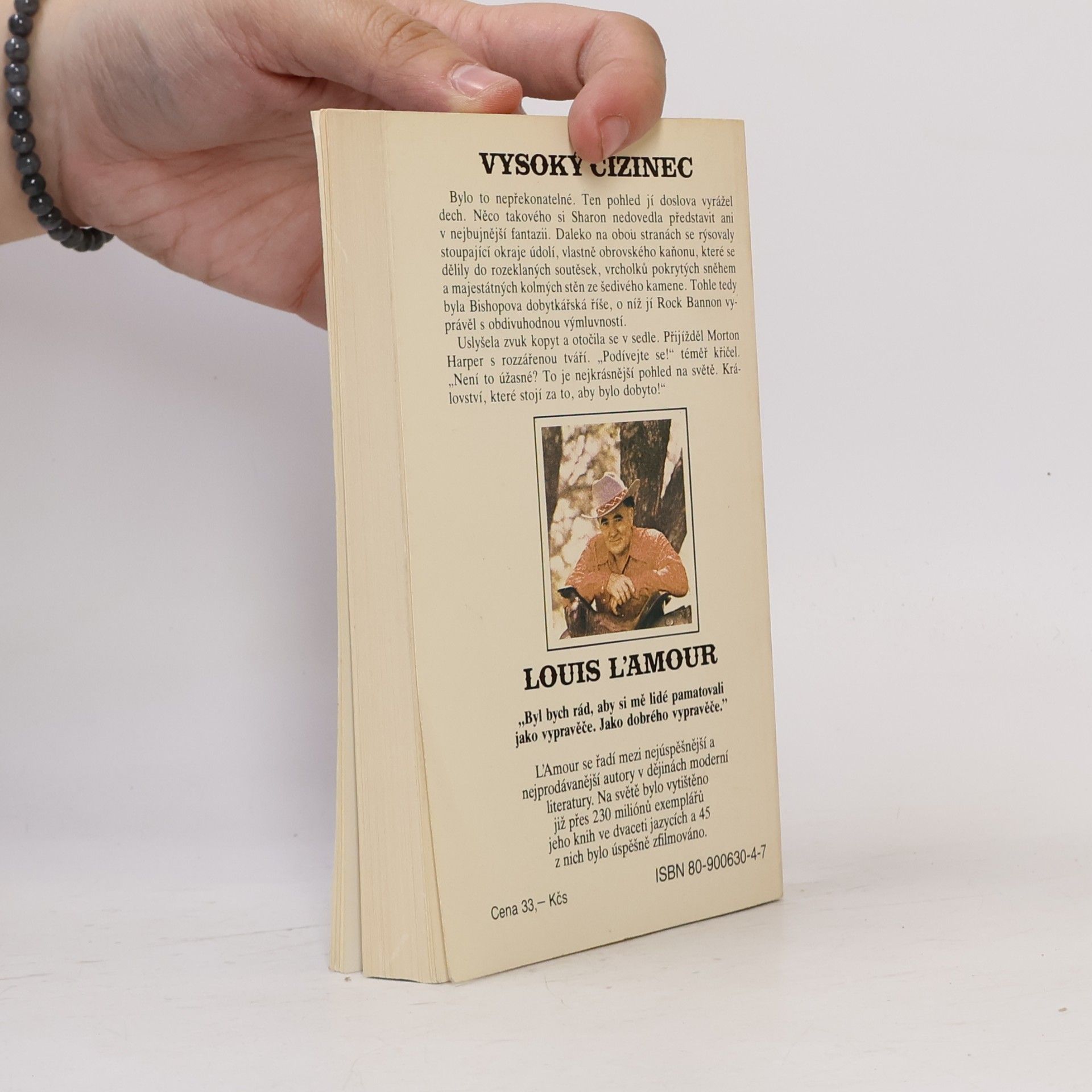Louis L’Amour Vysoký cizinec
