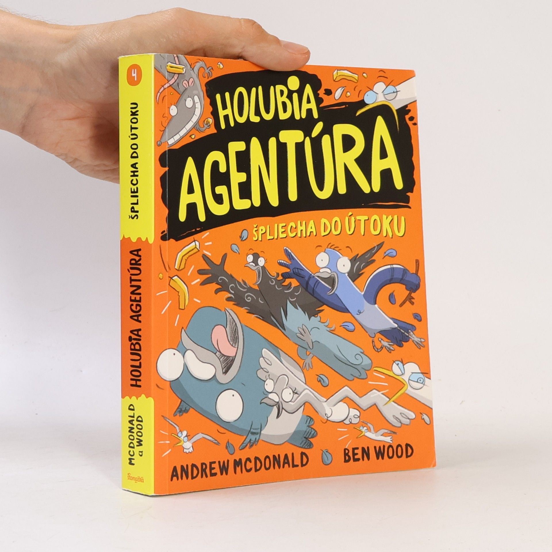 Ben Wood Holubia agentúra špliecha do útoku