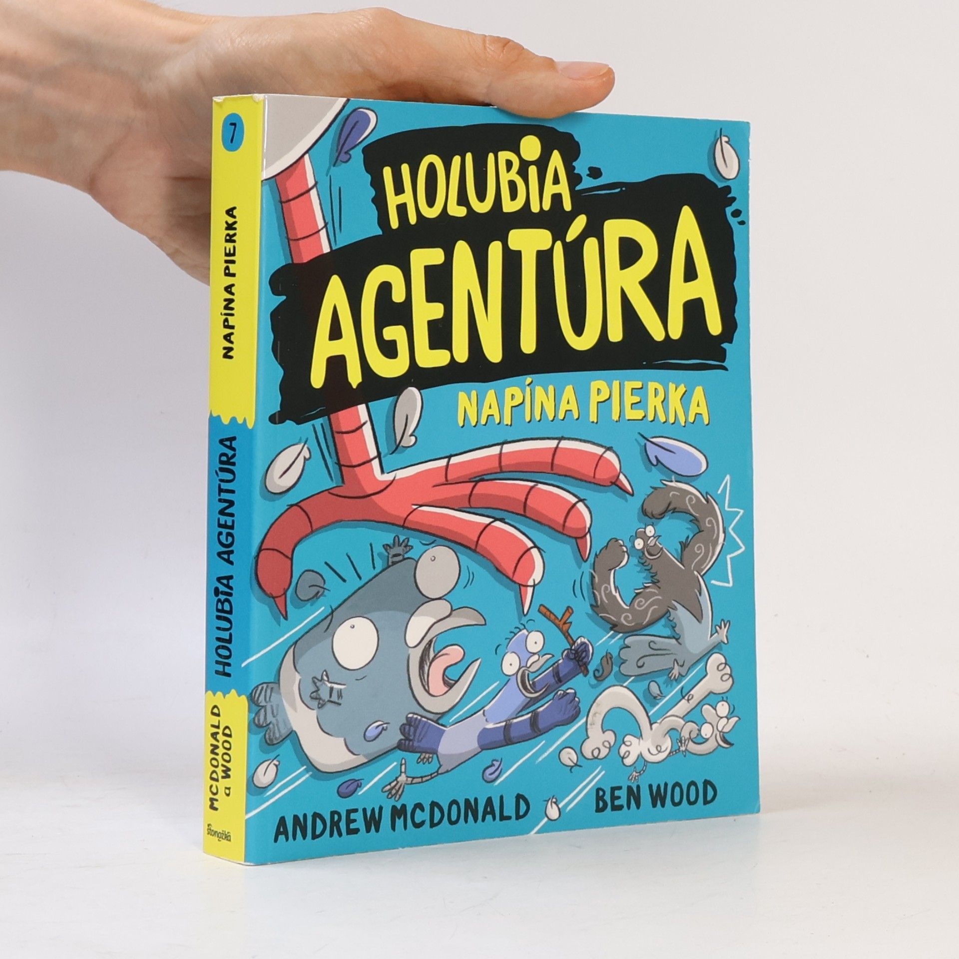 Holubia agentúra 7. Napína pierka