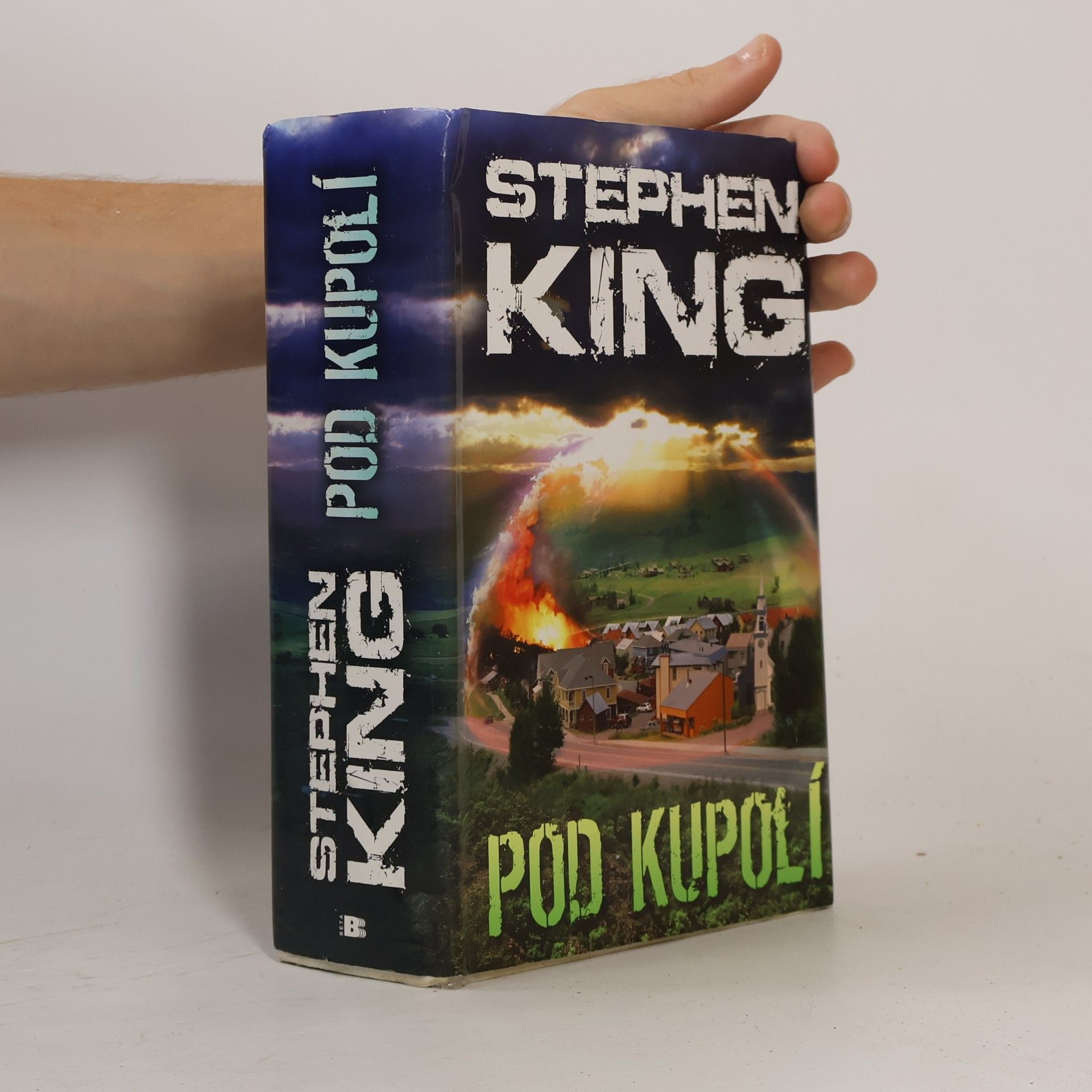 Stephen King Pod kupolí