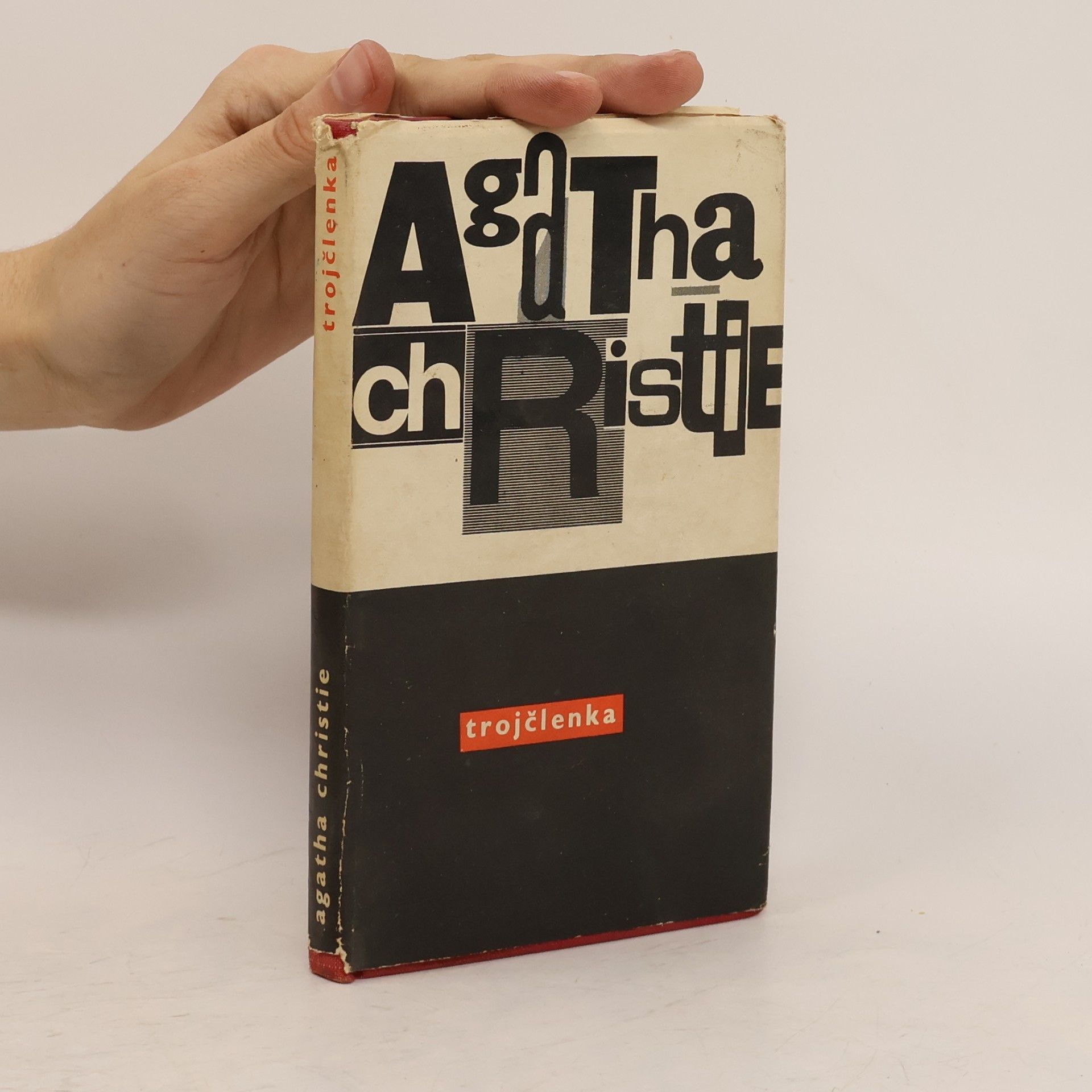 Agatha Christie Trojčlenka
