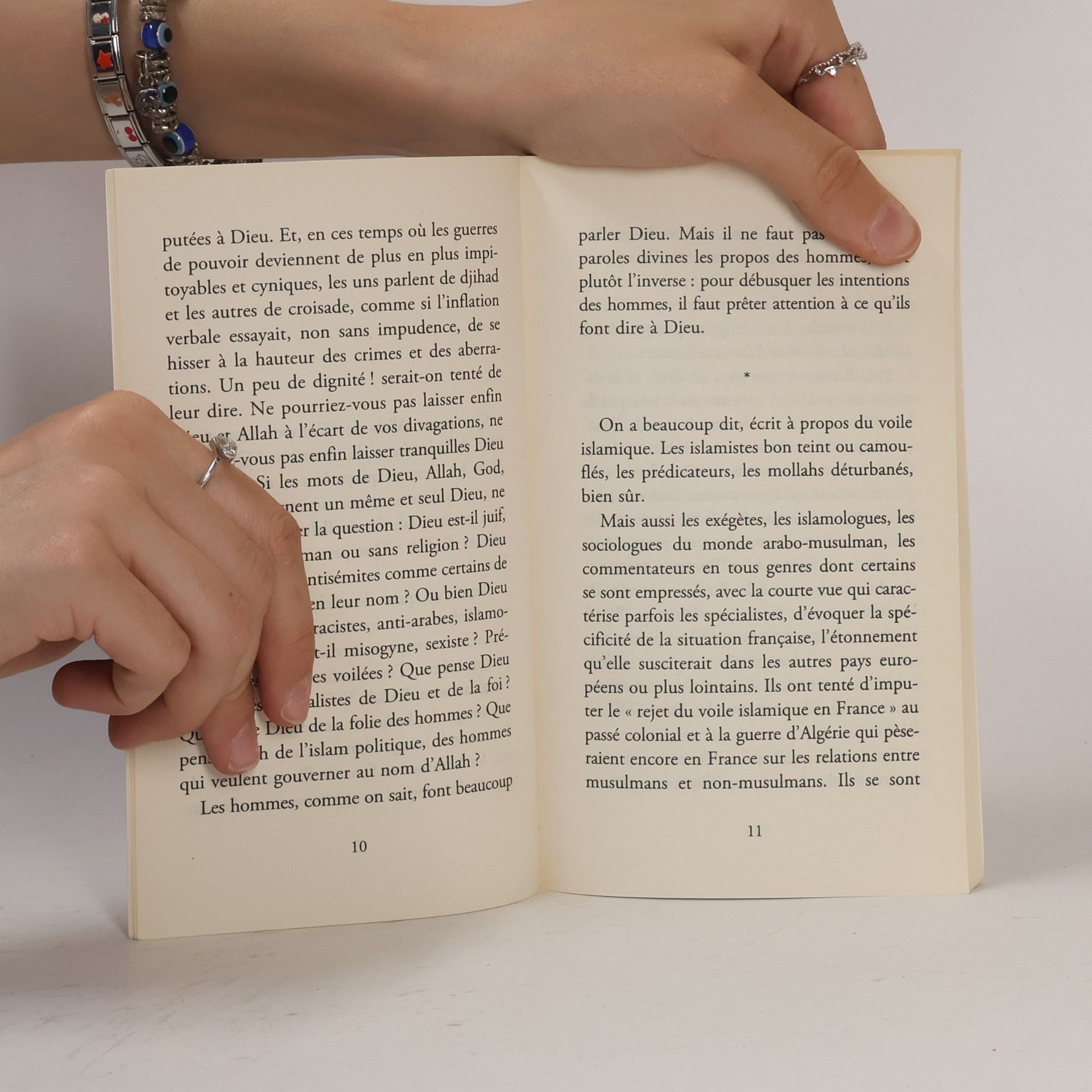 Chahdortt Djavann Folio: Que pense Allah de l'Europe ?