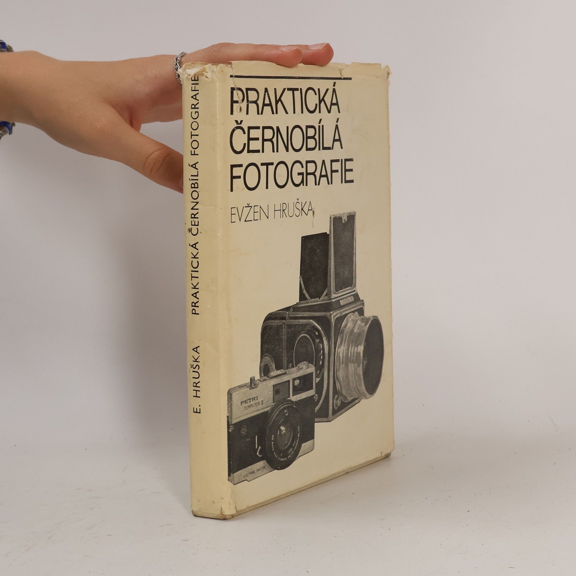 Praktická černobílá fotografie
