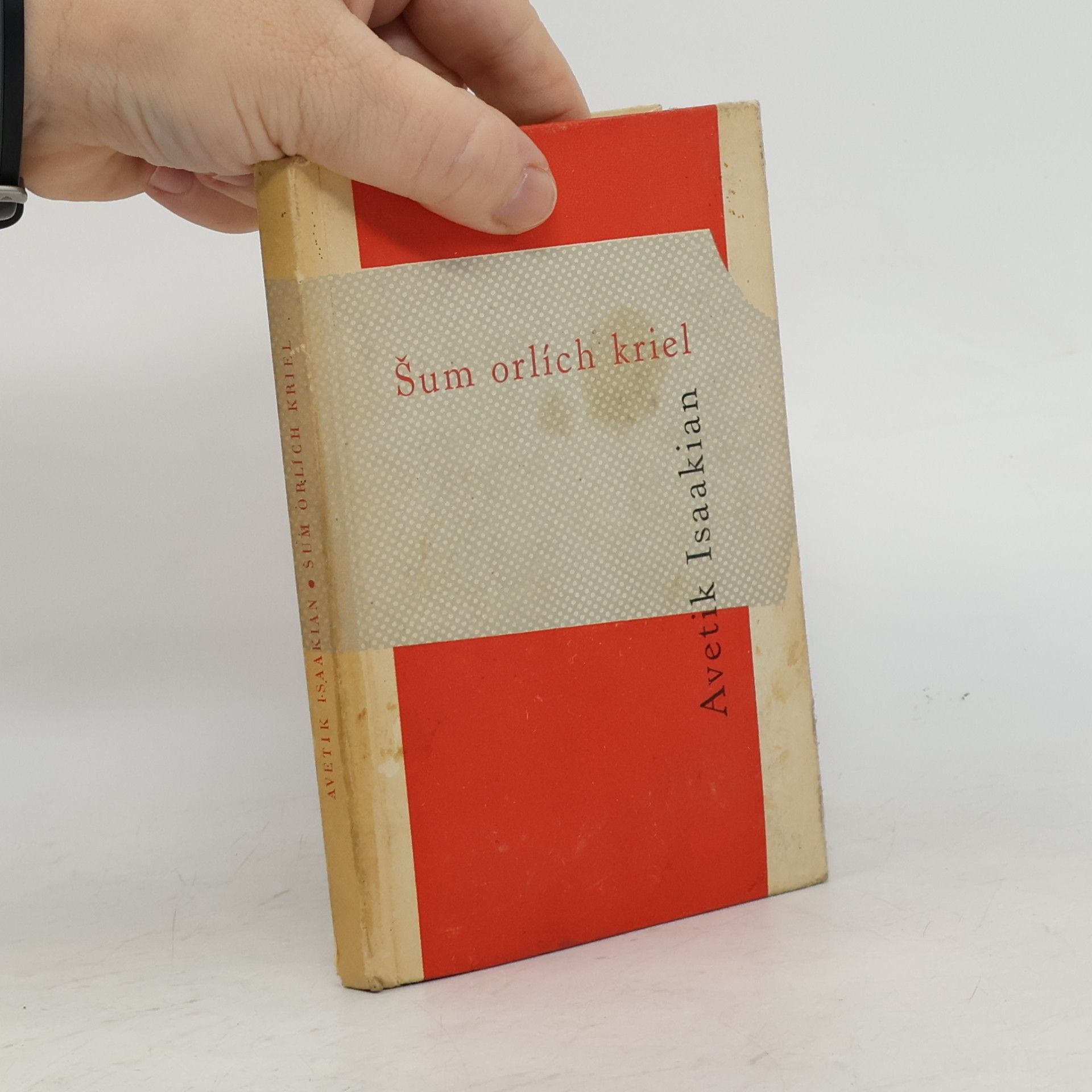 Avetik Isahakjan Šum orlích kriel