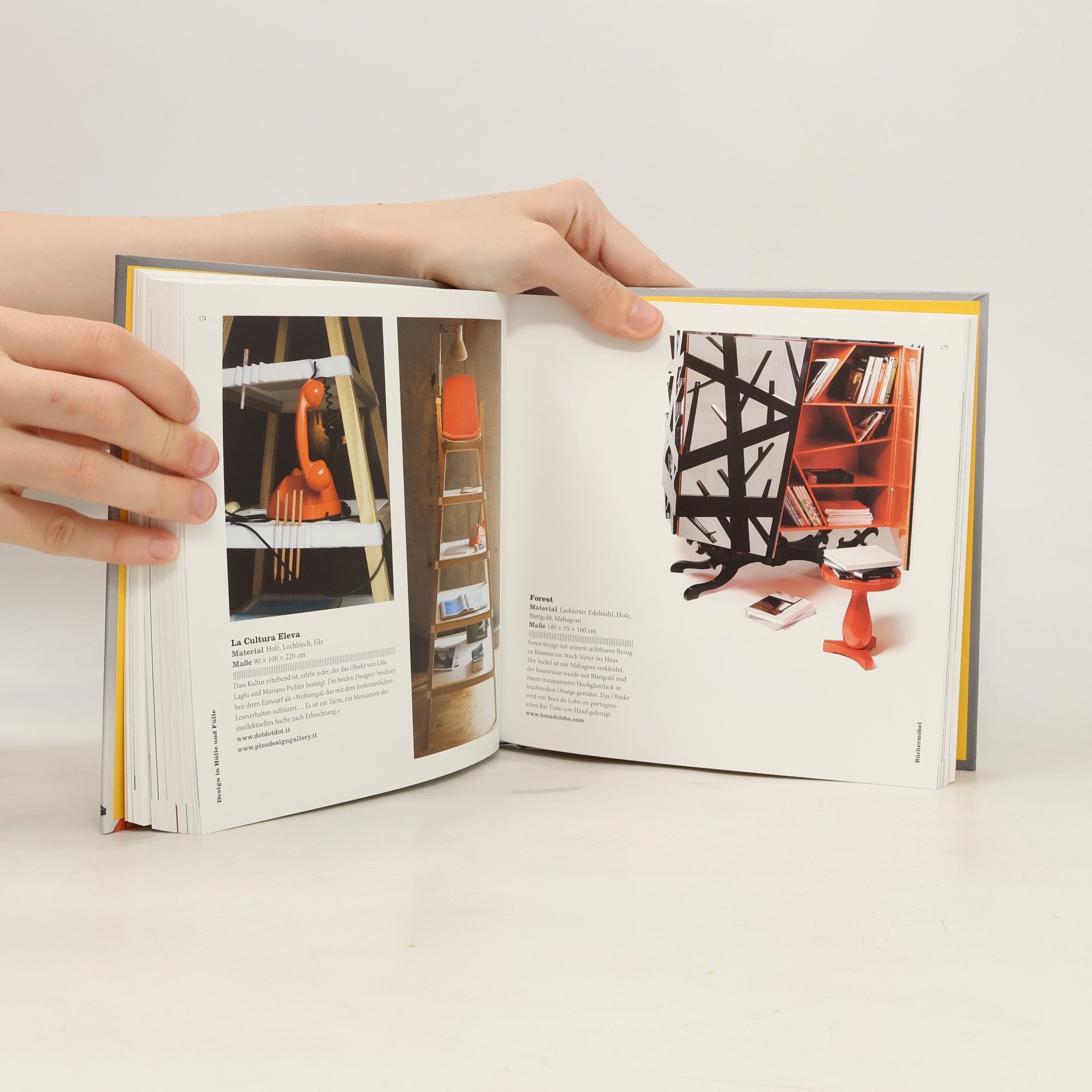 Alex Johnson Bücher-Möbel