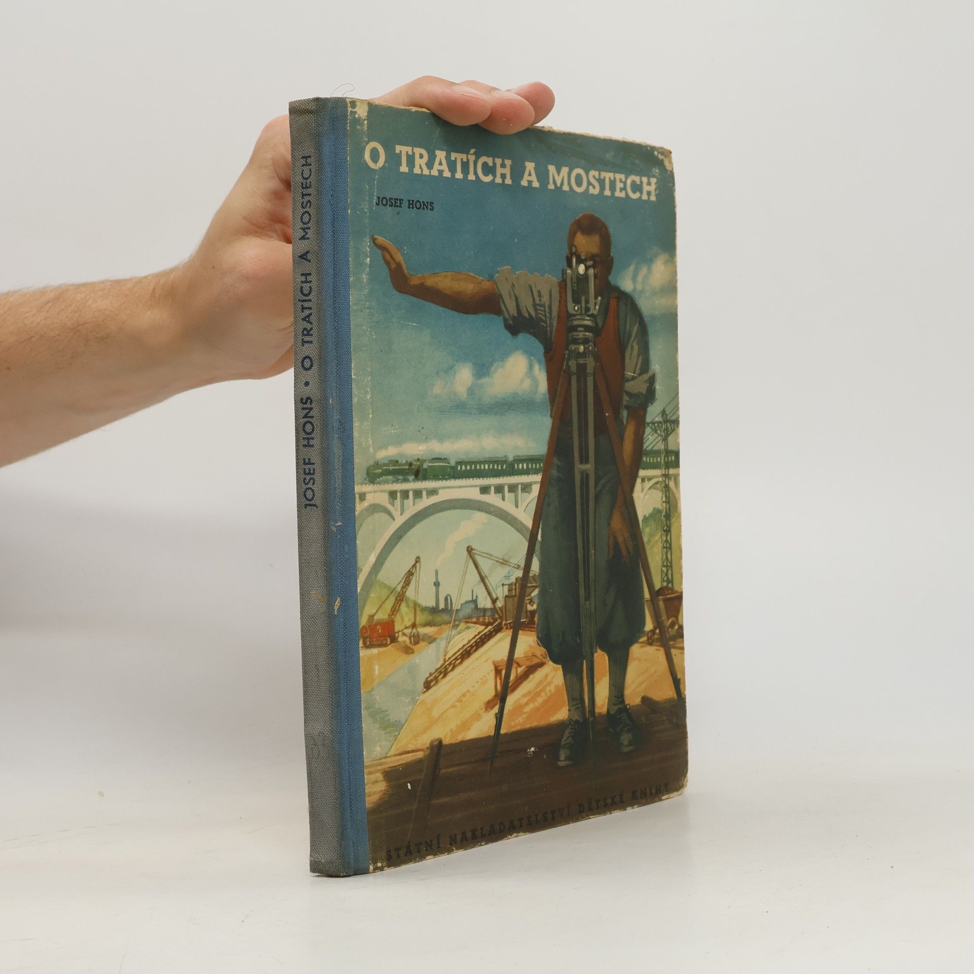 O tratích a mostech