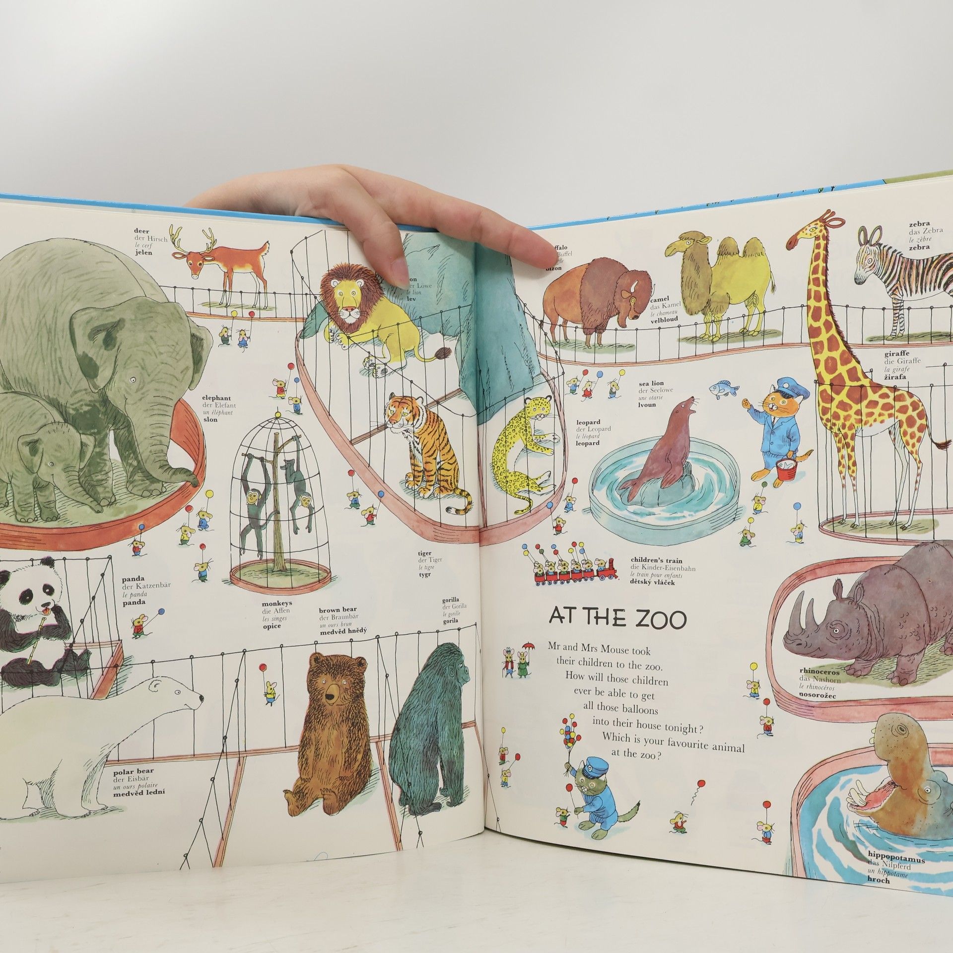 Richard Scarry Richard Scarry's European Word Book : English, German, French, Czech