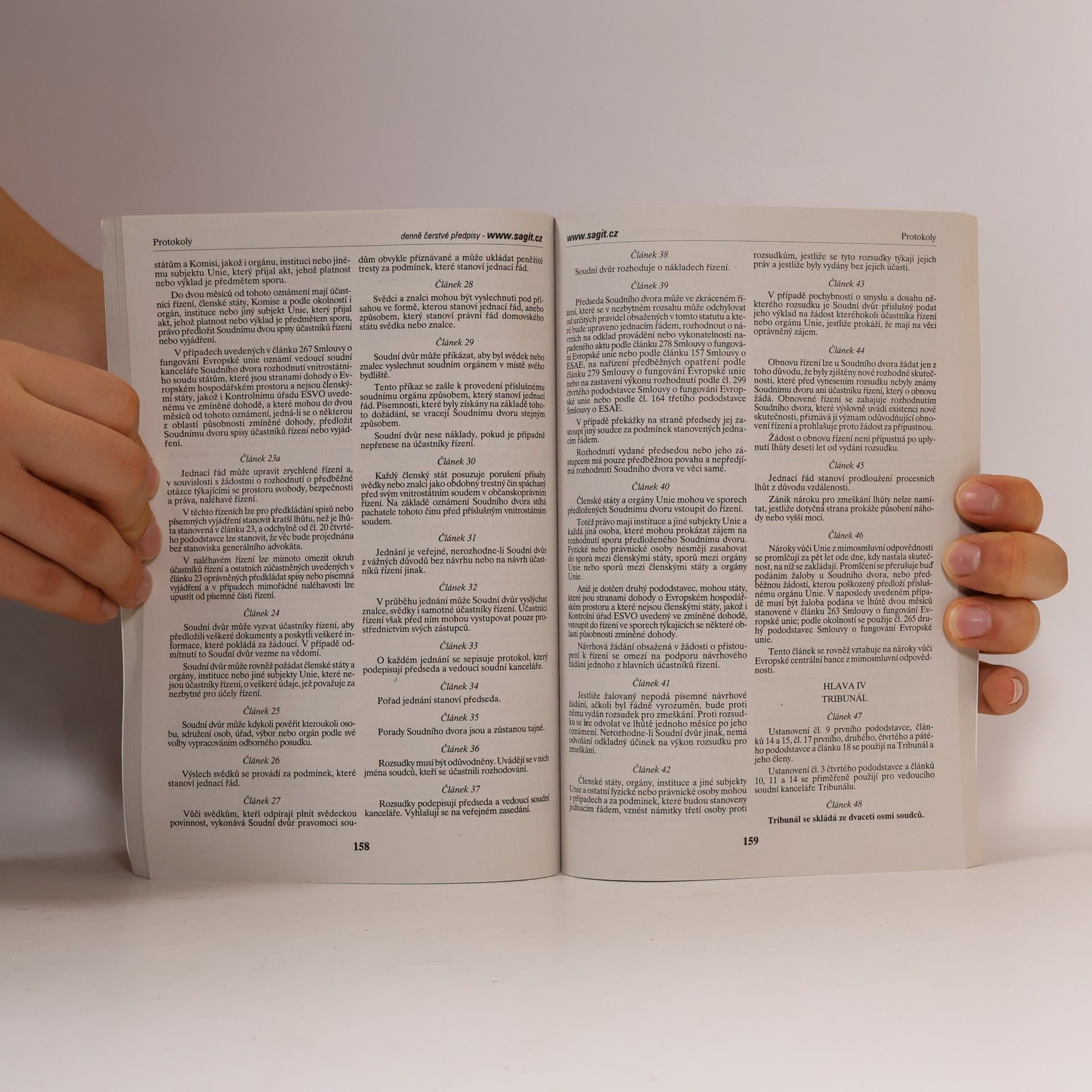 Autorenkollektiv ÚZ č.1025 - Základy evropského práva