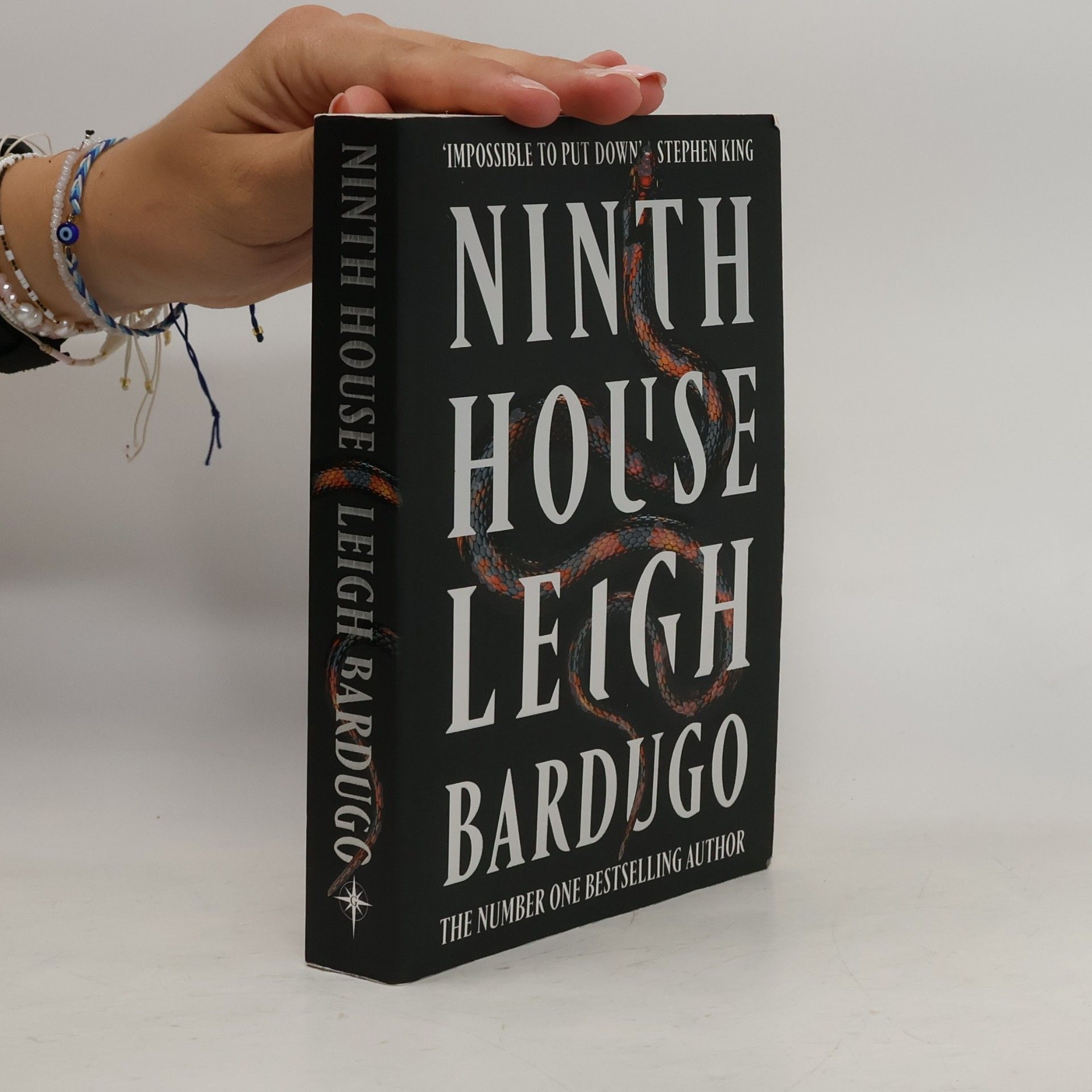 Leigh Bardugo Ninth House