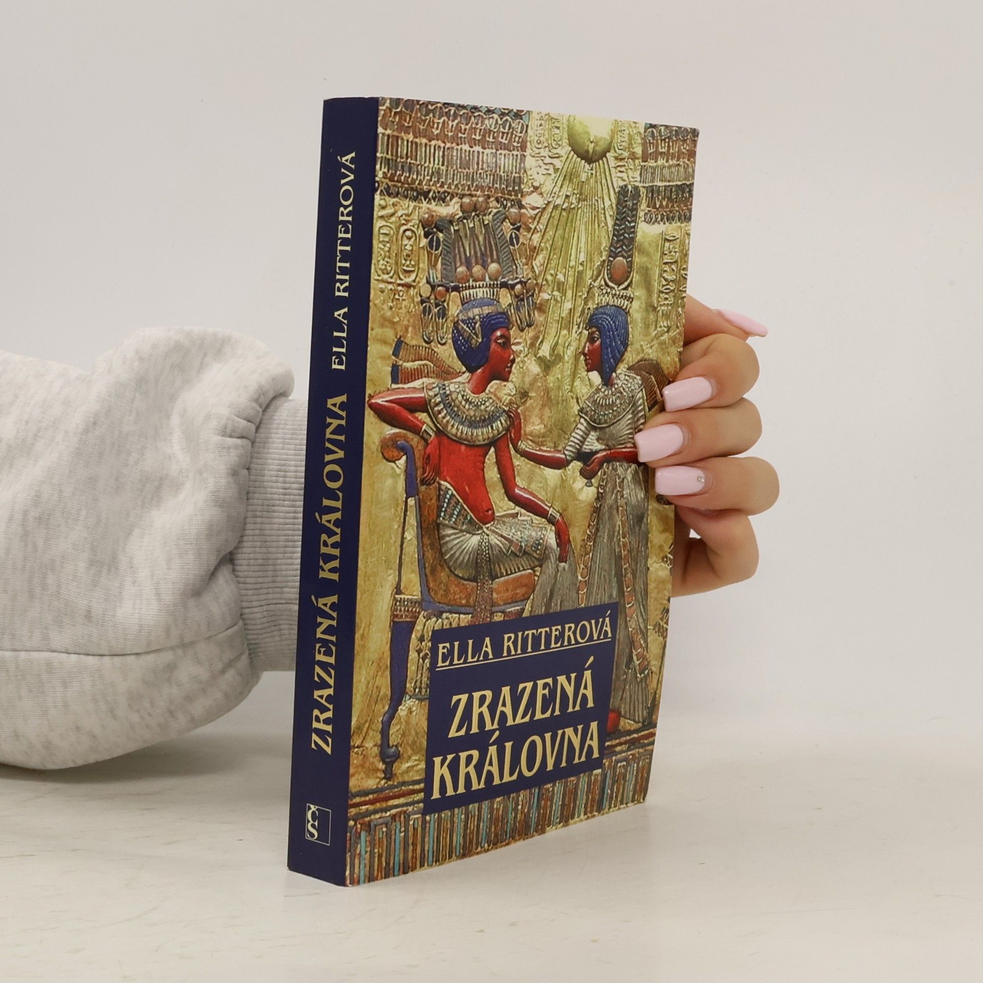 Ella Ritterová Zrazená královna