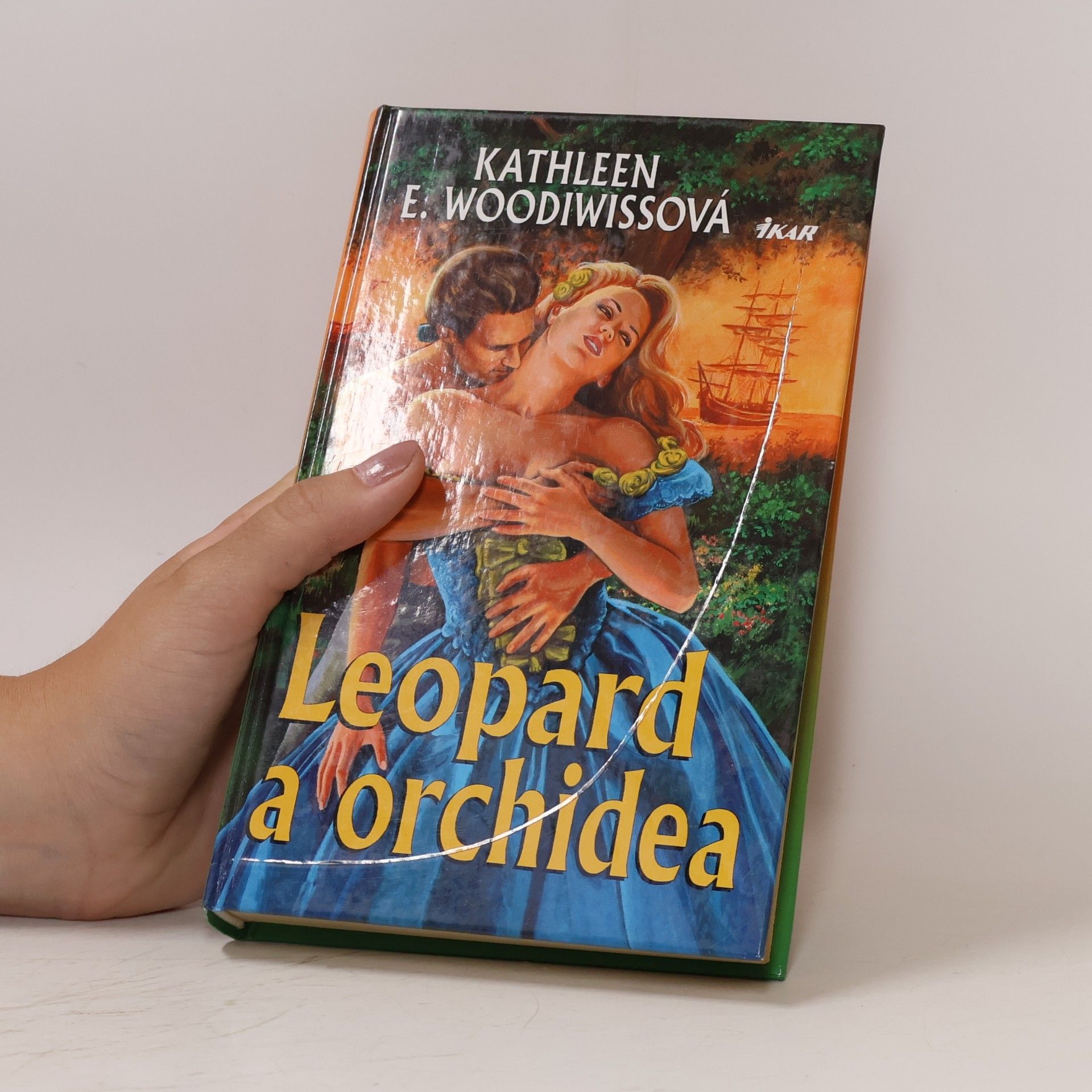 Kathleen E. Woodiwiss Leopard a orchidea
