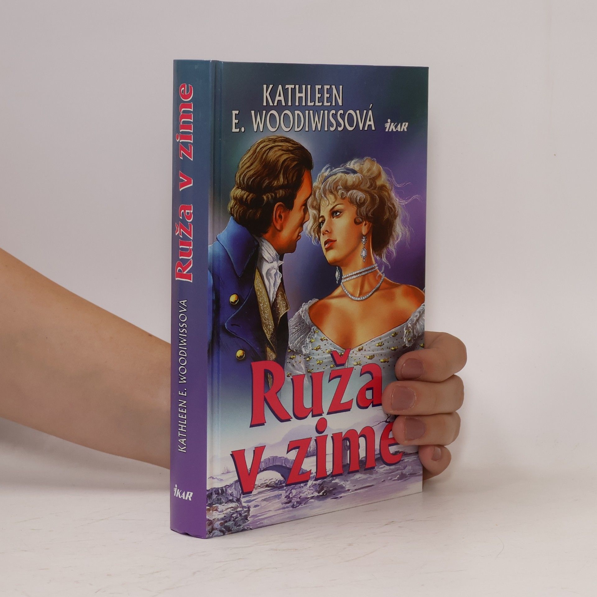 Kathleen E. Woodiwiss Ruža v zime