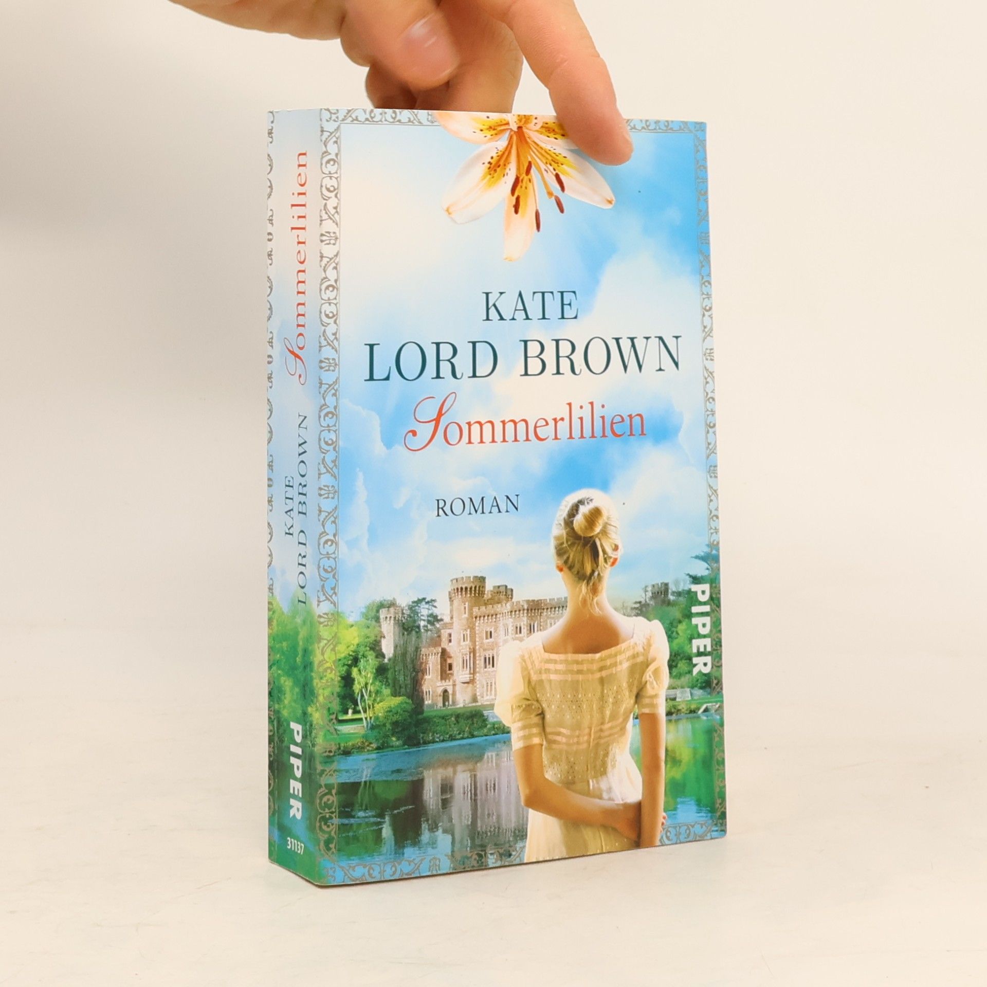 Kate Lord Brown Sommerlilien