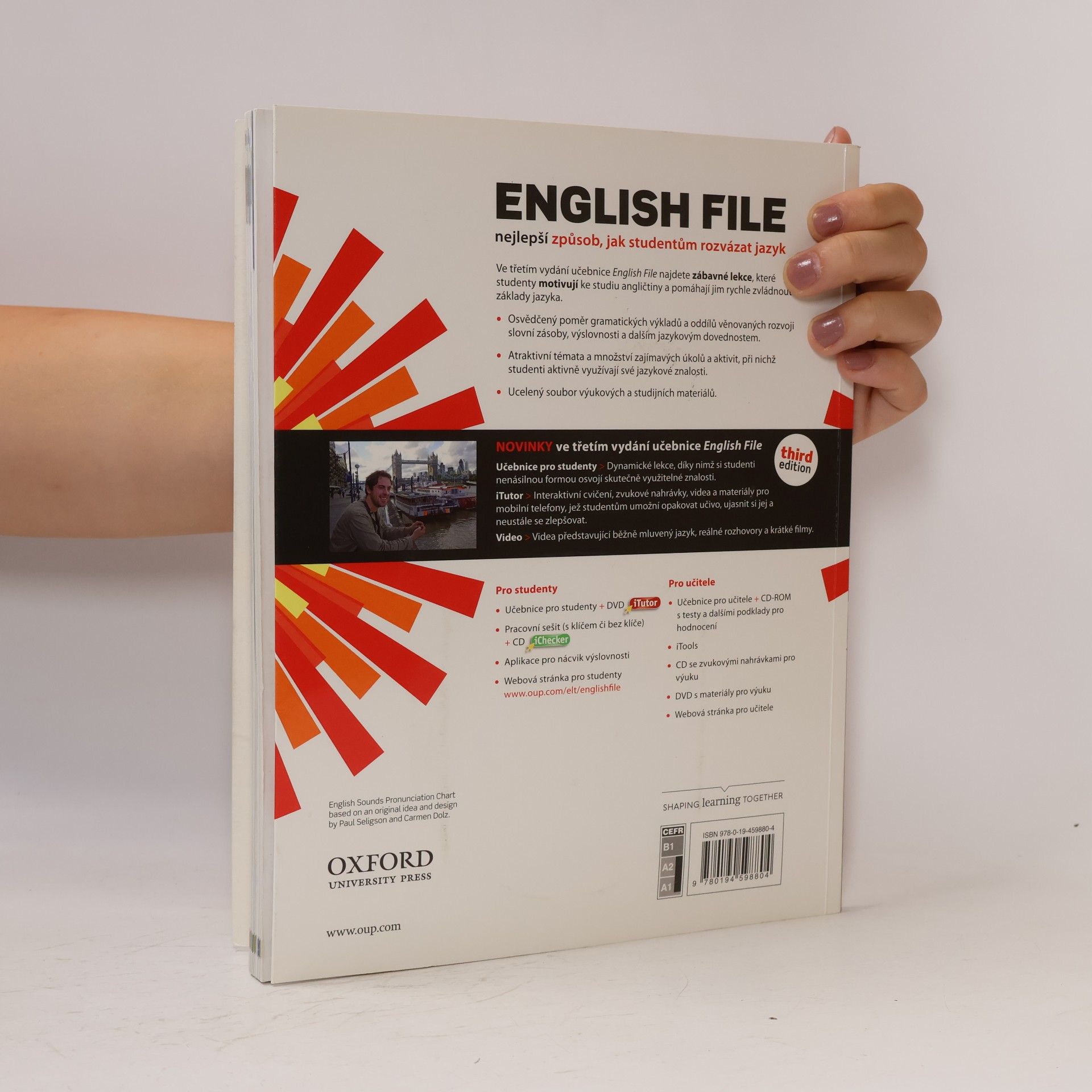 Christina Latham-Koenig English file : Elementary. Student's book